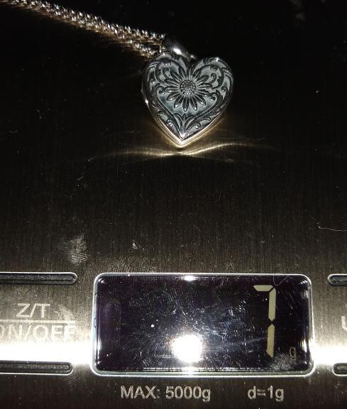 SOULMEET Personalized Silver Locket Necklace That Holds Pictures Photo Keep Someone Near to You, Memorial Custom Lockets Necklaces Letters Engraving for His Her customer photo 2