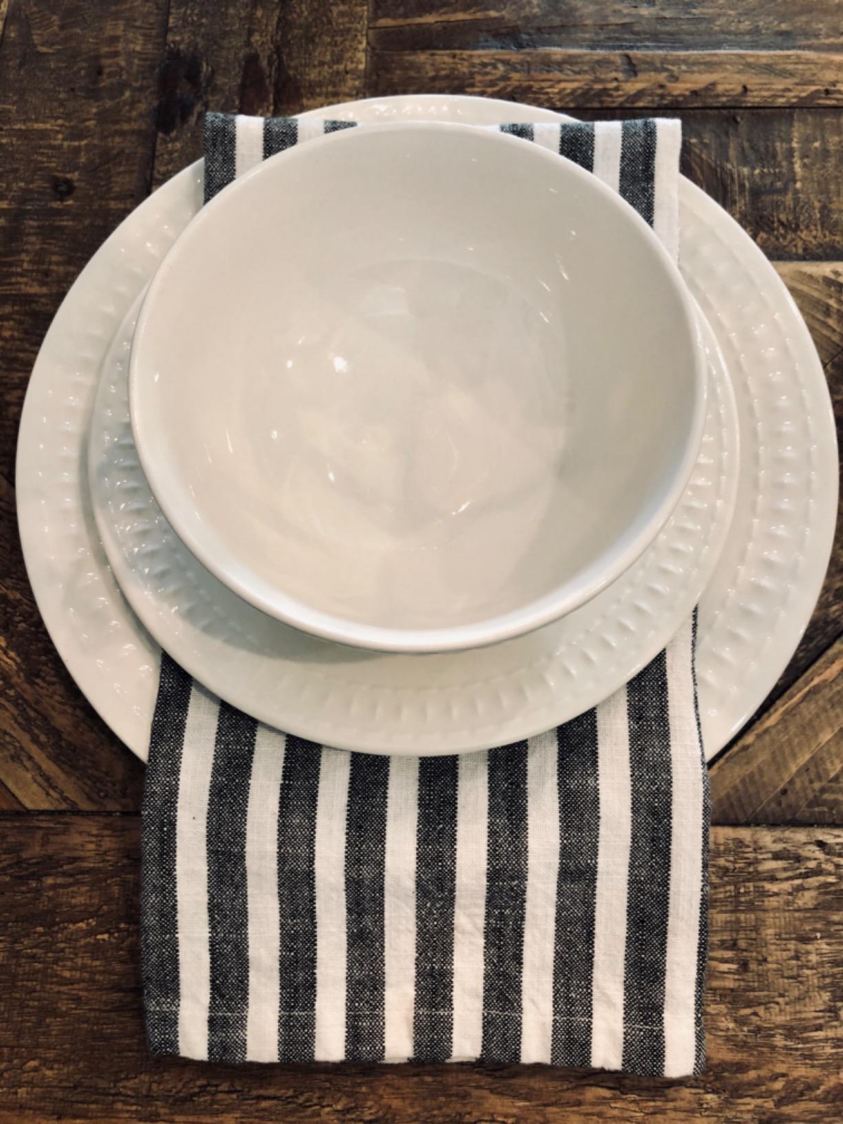 Tabletops Gallery Embossed White Porcelain Round Dinnerware - Bloom 12 Piece Dinnerware Set customer photo 1