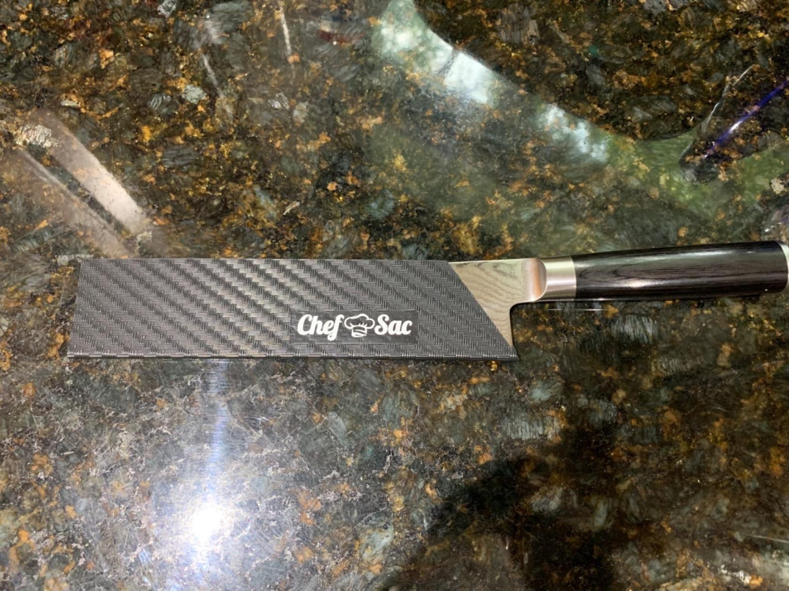 Chef Sac Knife Edge Guards | Universal Knife Cover & Professional Knife Protector | Durable BPA-Free ABS Plastic Knife Guards | Gentle Non-Scratch Felt Lining Chef Knife Sheath (1-Pack) customer photo 1