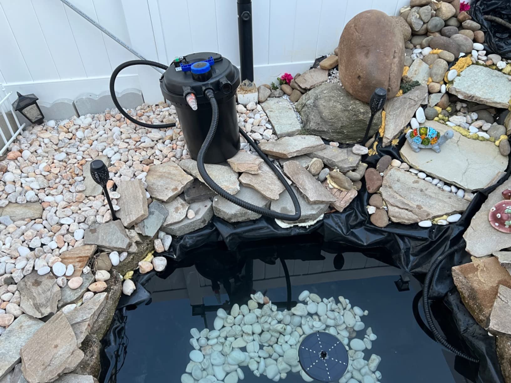 HAPPYGRILL 2642 GPH Pond Filter with 13W UV-C Light & Bio Balls, 4 Adapters customer photo 2