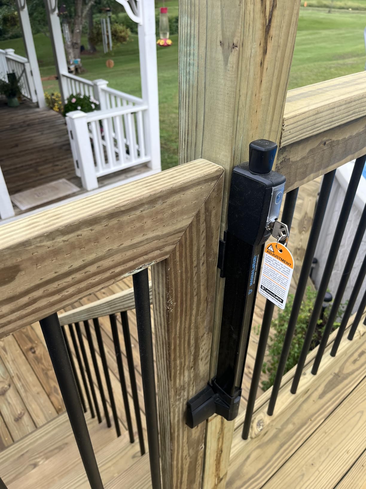 D&D MLTPTCA1CAPSPKA Pool Safety Gate Kit: MagnaLatch Top Pull, Hinges & Cap customer photo 1