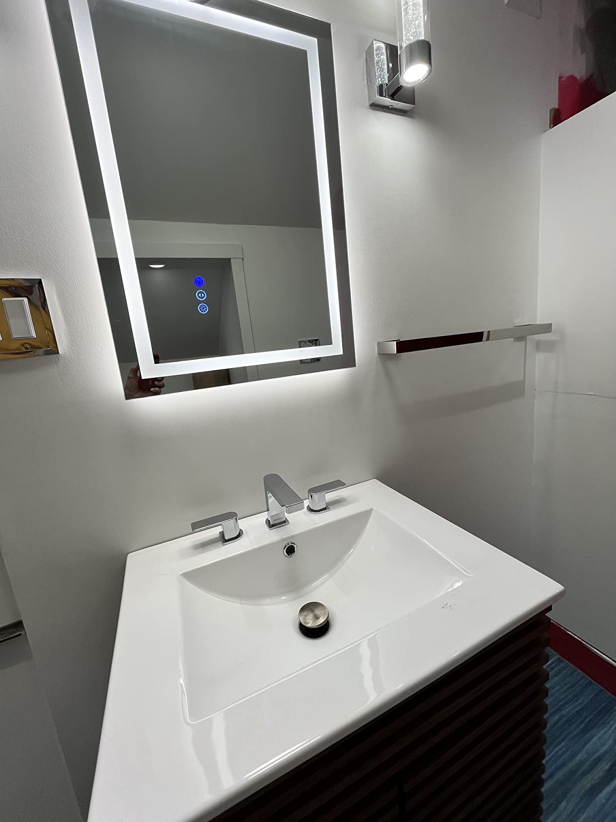 Modway Render Mid-Century Bathroom Vanity With Sink in Walnut White,24 Inch customer photo 1