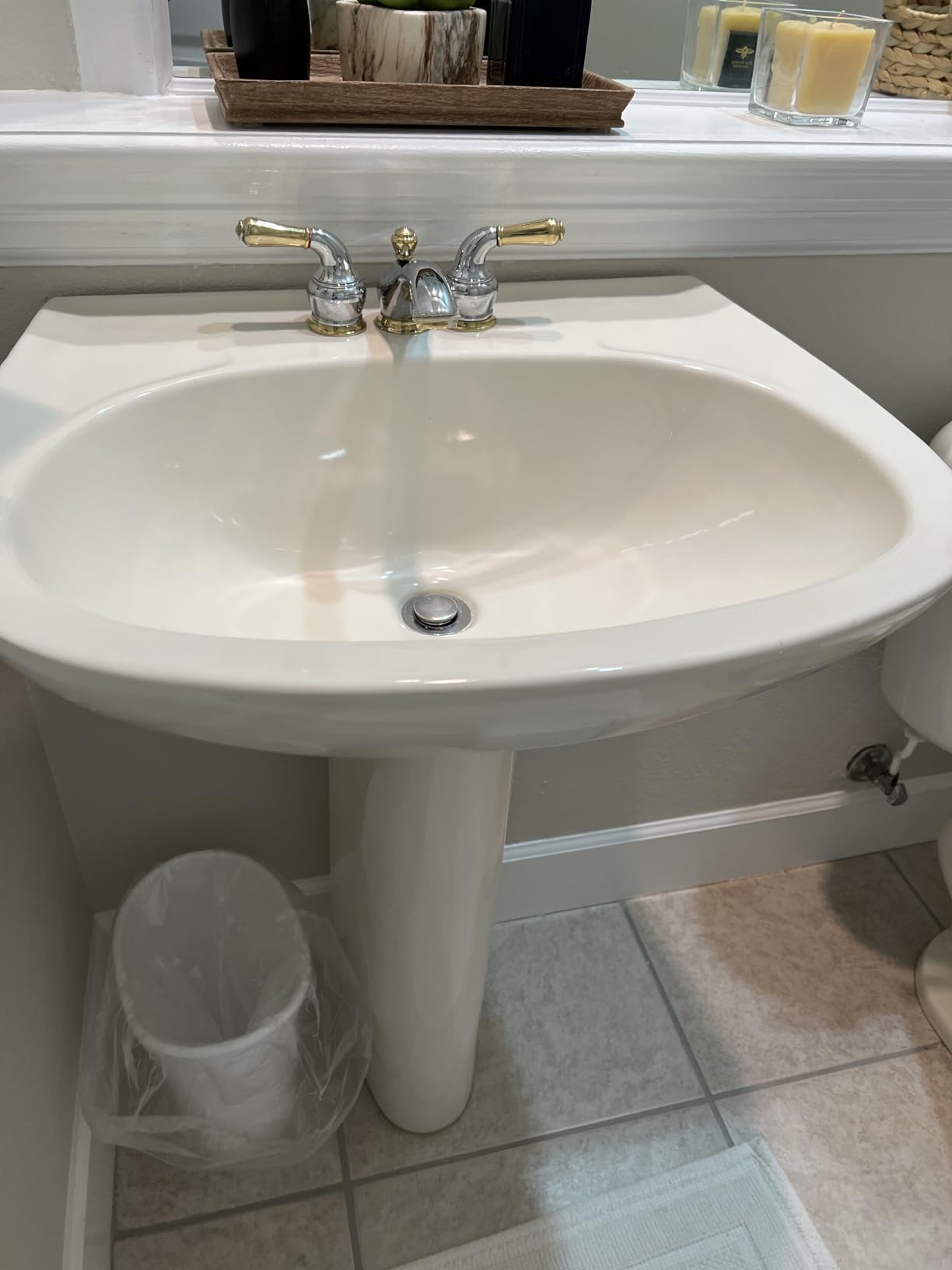 Modway Render Mid-Century Bathroom Vanity With Sink in Walnut White,24 Inch customer photo 2