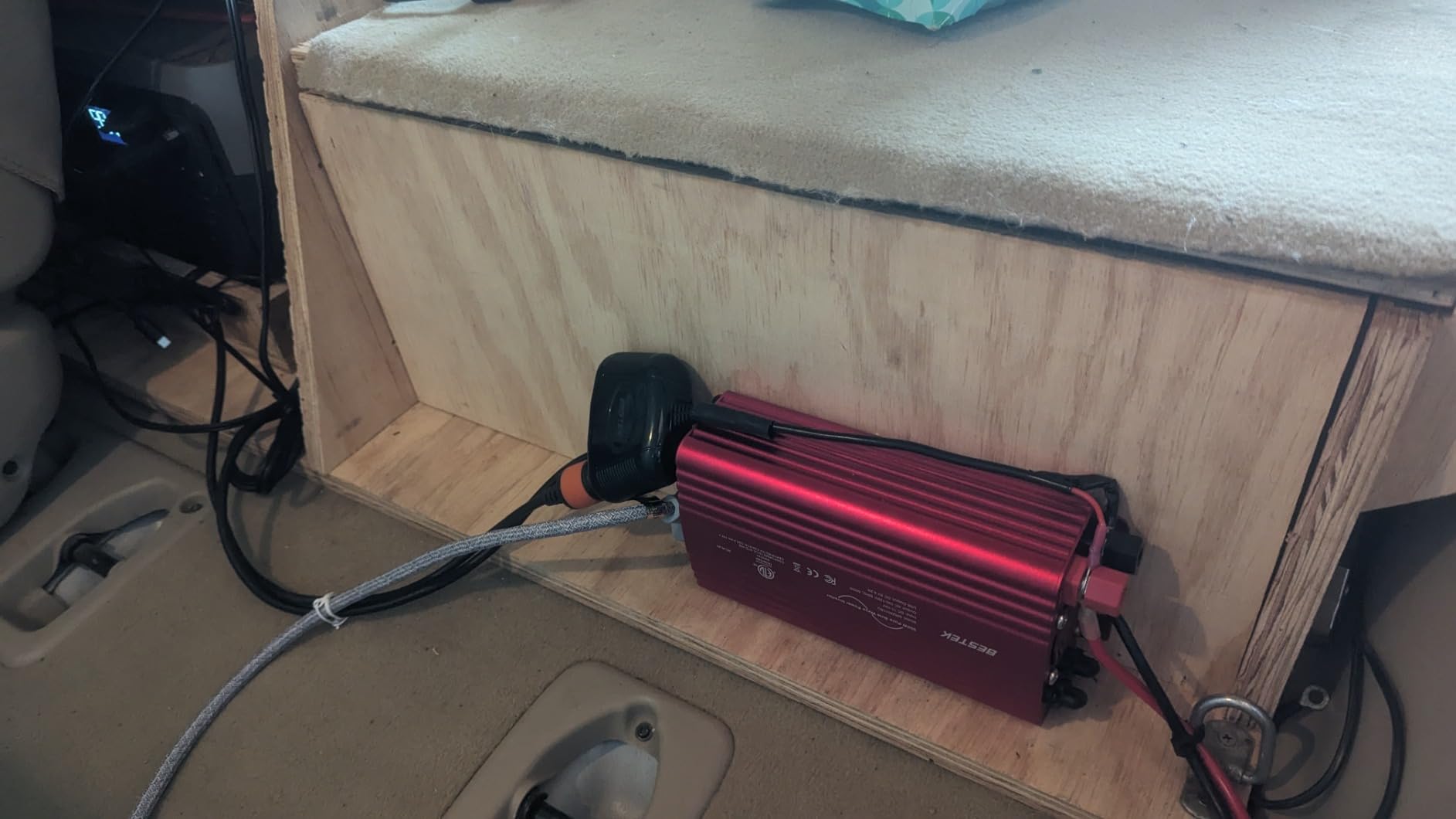BESTEK 500W Pure Sine Wave Power Inverter DC 12V to AC(2 Outlets) 110V Car Charger Plug Inverter Adapter Converter with 4.2A Dual USB Charging Ports, ETL Listed customer photo 2