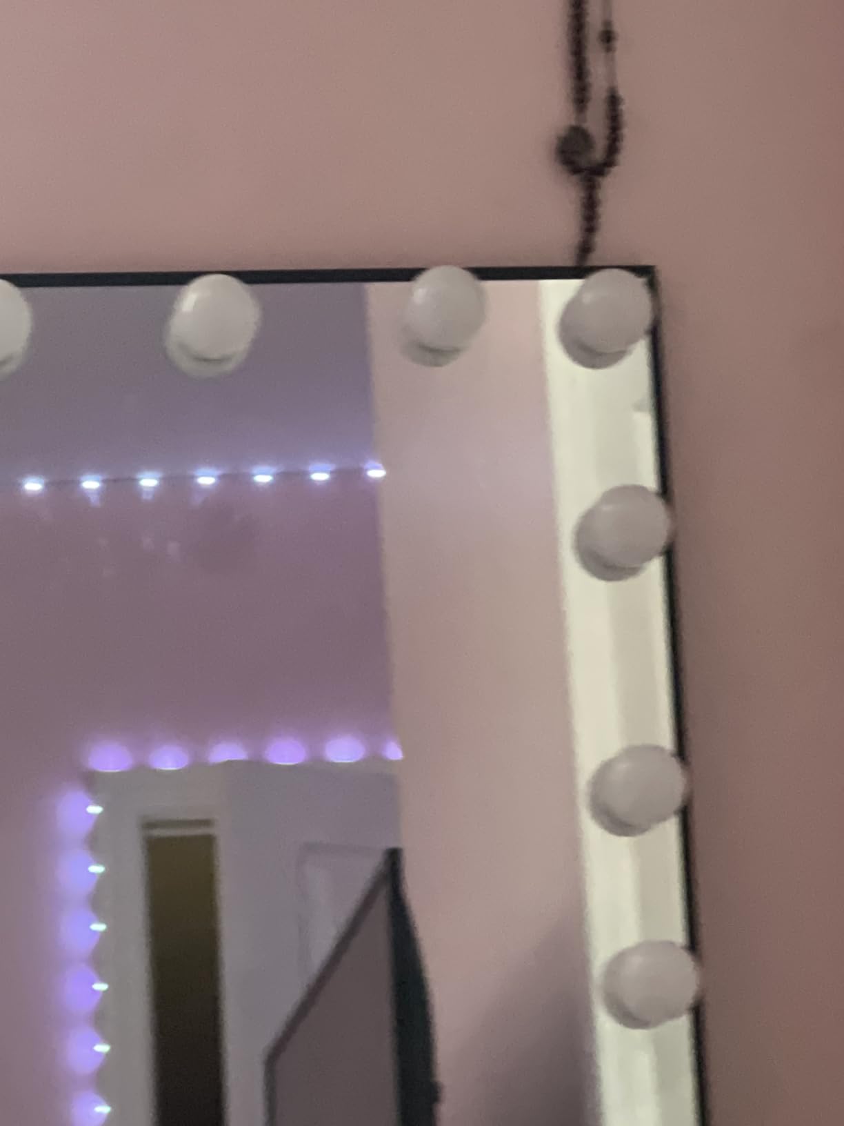 Consciot LED Vanity Lights for Mirror, Hollywood Style 10 Dimmable Bulbs customer photo 1