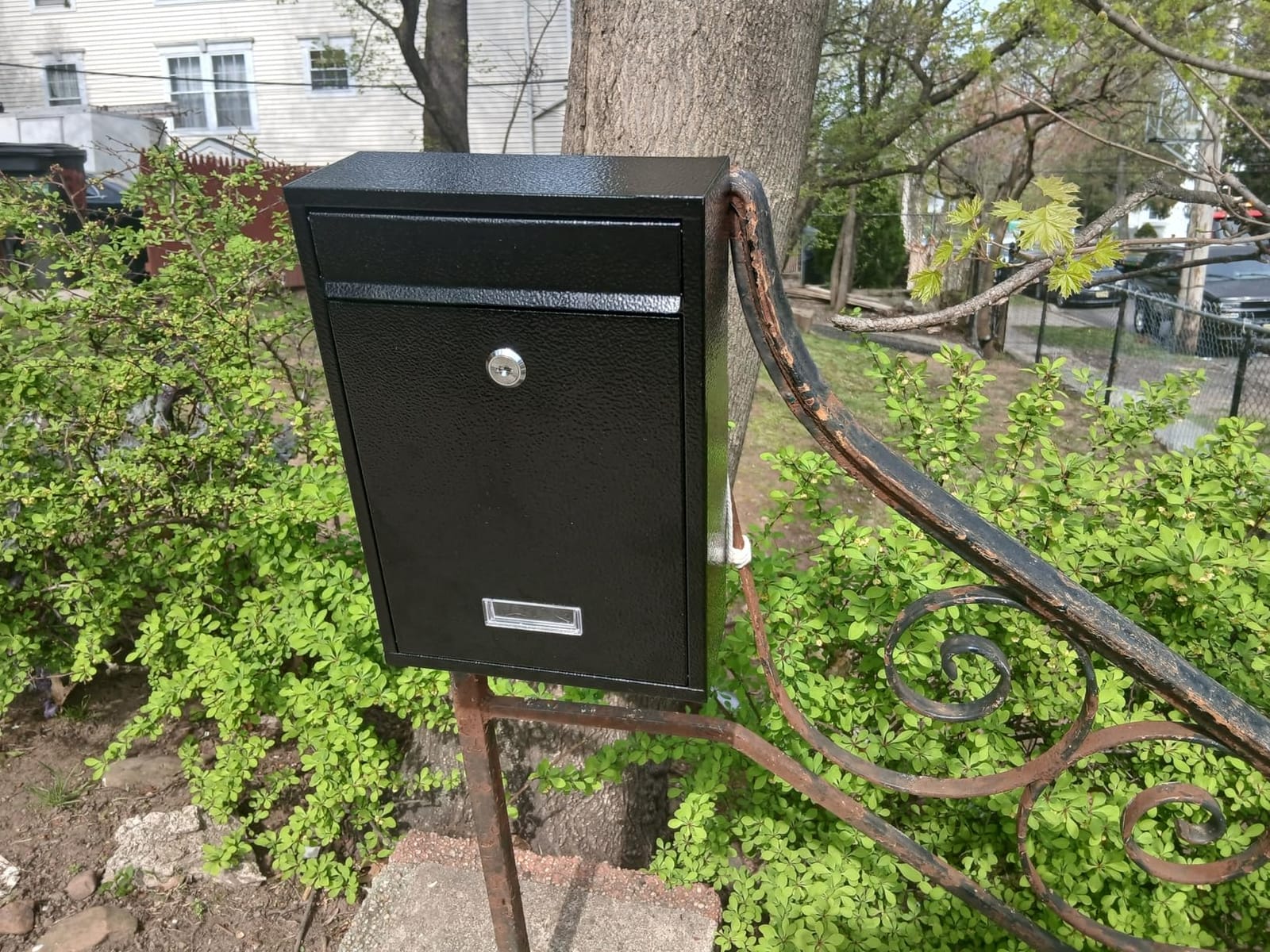 KYODOLED Locking Wall Mount Mailbox for Outside, Key Lock, Black customer photo 1