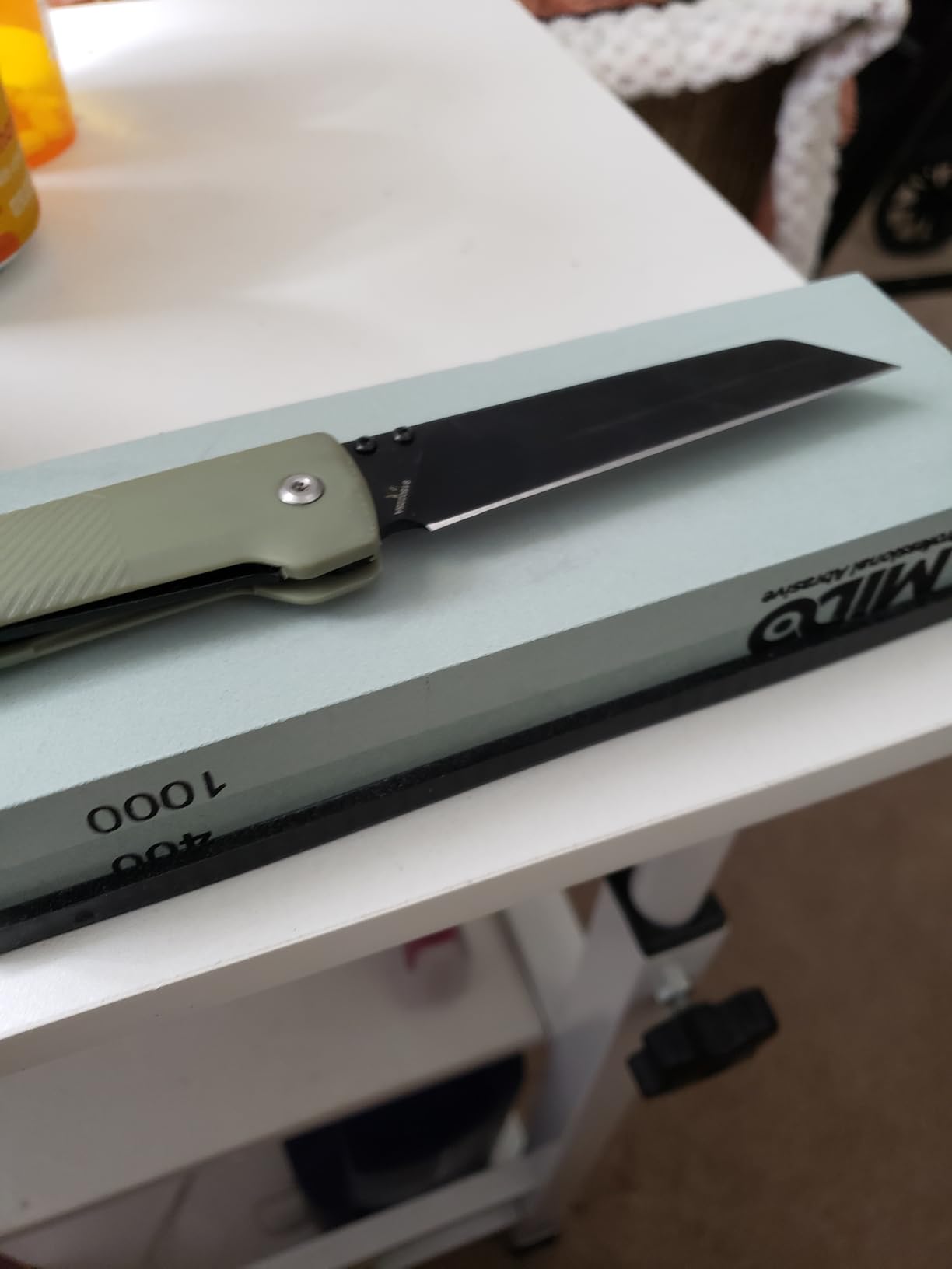 Knife Sharpening Stone 400/1000 Whetstone Sharpening Stone with Non-Slip Rubber Base for Kitchen, Hunting, and Pocket Knives or Blades customer photo 2
