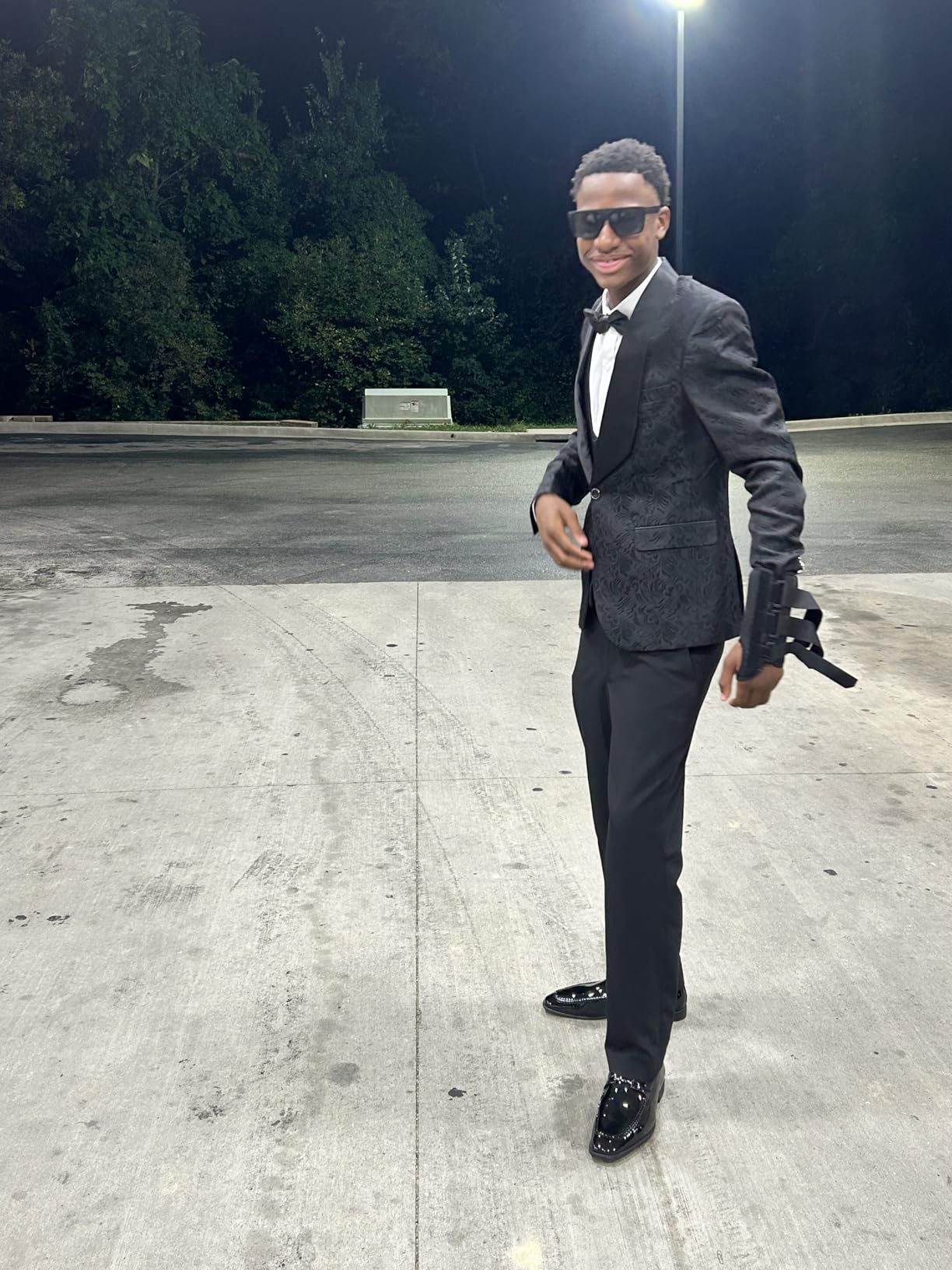 YND Men's 3 Piece Luxury Tuxedo Set, One Button Jacquard Slim Fit Shawl Lapel Jacket Vest & Pants, Premium Tuxedo for Men customer photo 2