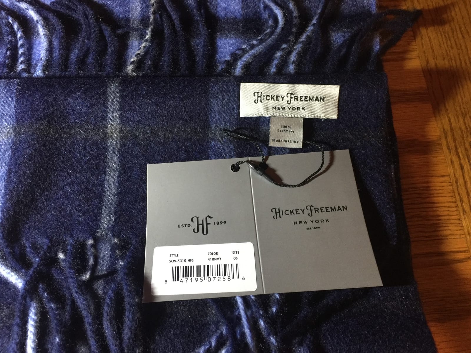 Hickey Freeman Patterned 100% Cashmere Scarf for Men customer photo 1