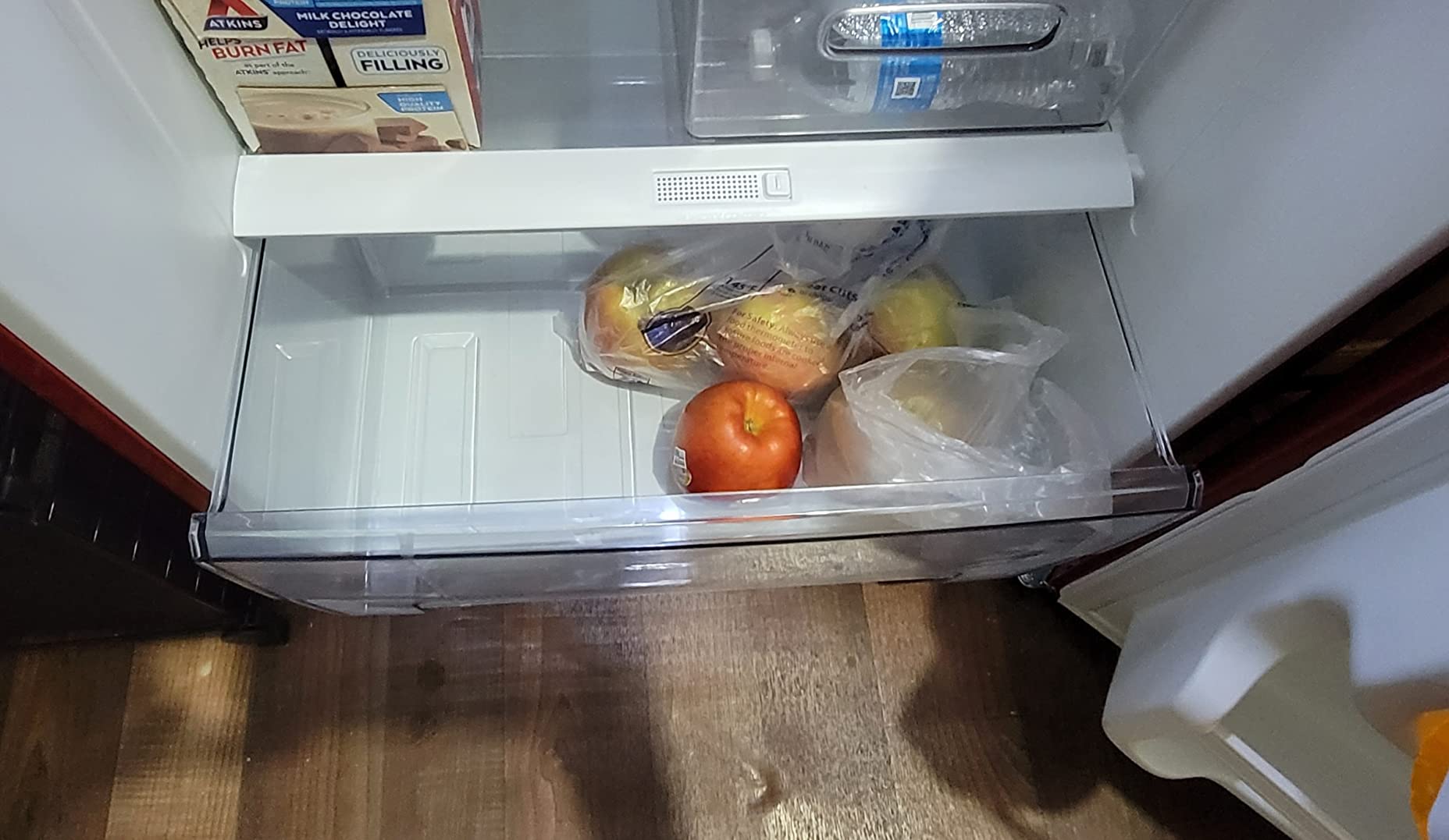 Galanz GLR12TRDEFR Refrigerator, Dual Door Fridge, Adjustable Electrical Thermostat Control with Top Mount Freezer Compartment, Retro White, 12.0 Cu Ft customer photo 2