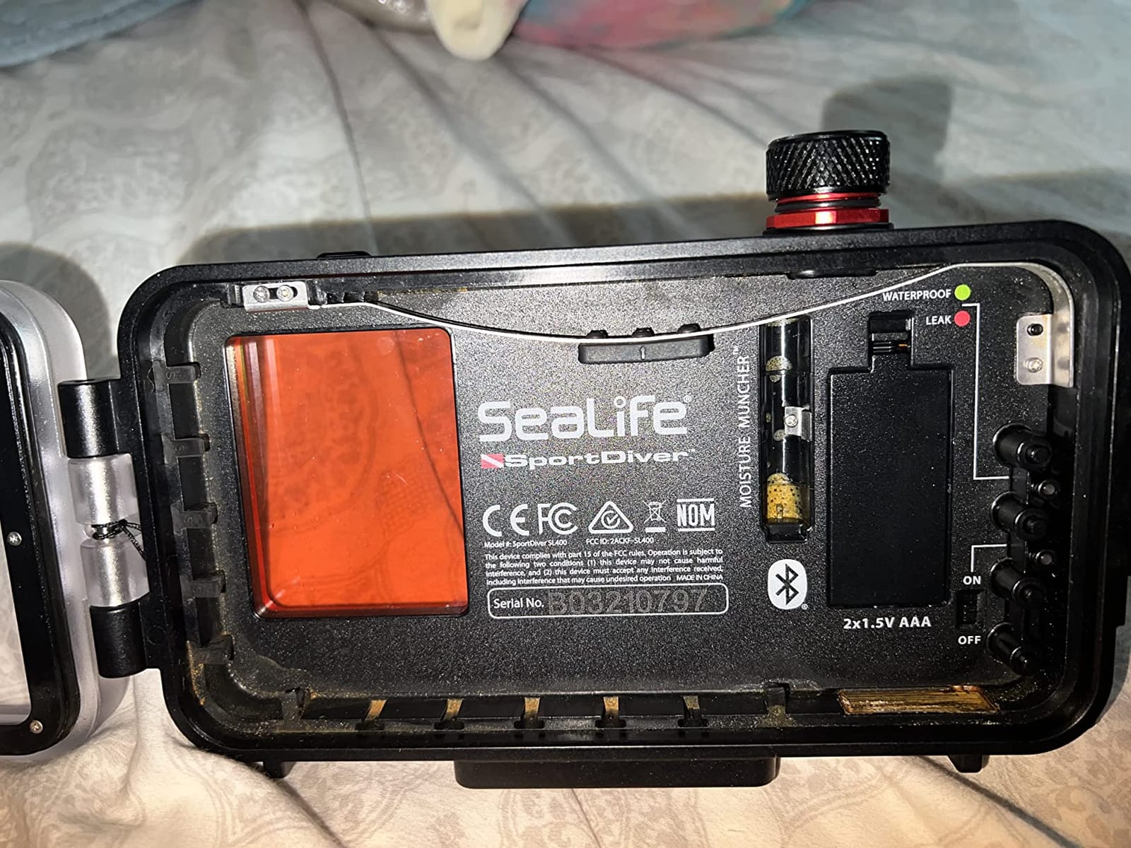 Sealife SportDiver Underwater Smartphone Housing – Dive to 130', Waterproof Photography, Easy Camera Controls, with Leak Alarms, Fits Most Phones customer photo 2