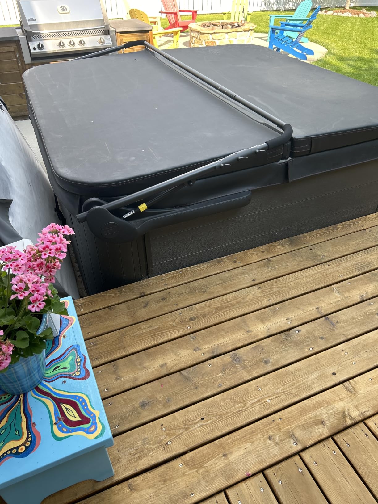 The Cover Guy Premium Hydraulic Hot Tub Cover Lifter - Effortlessly Lift and Remove Your Hot Tub Cover customer photo 2