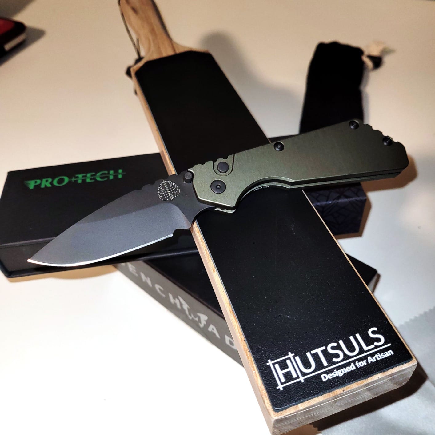 Hutsuls Double Sided Leather Strop Paddle Kit - Get Razor-Sharp Edges, Ergonomic Handle, Quality Honing Leather, and Step-by-Step Guide customer photo 2