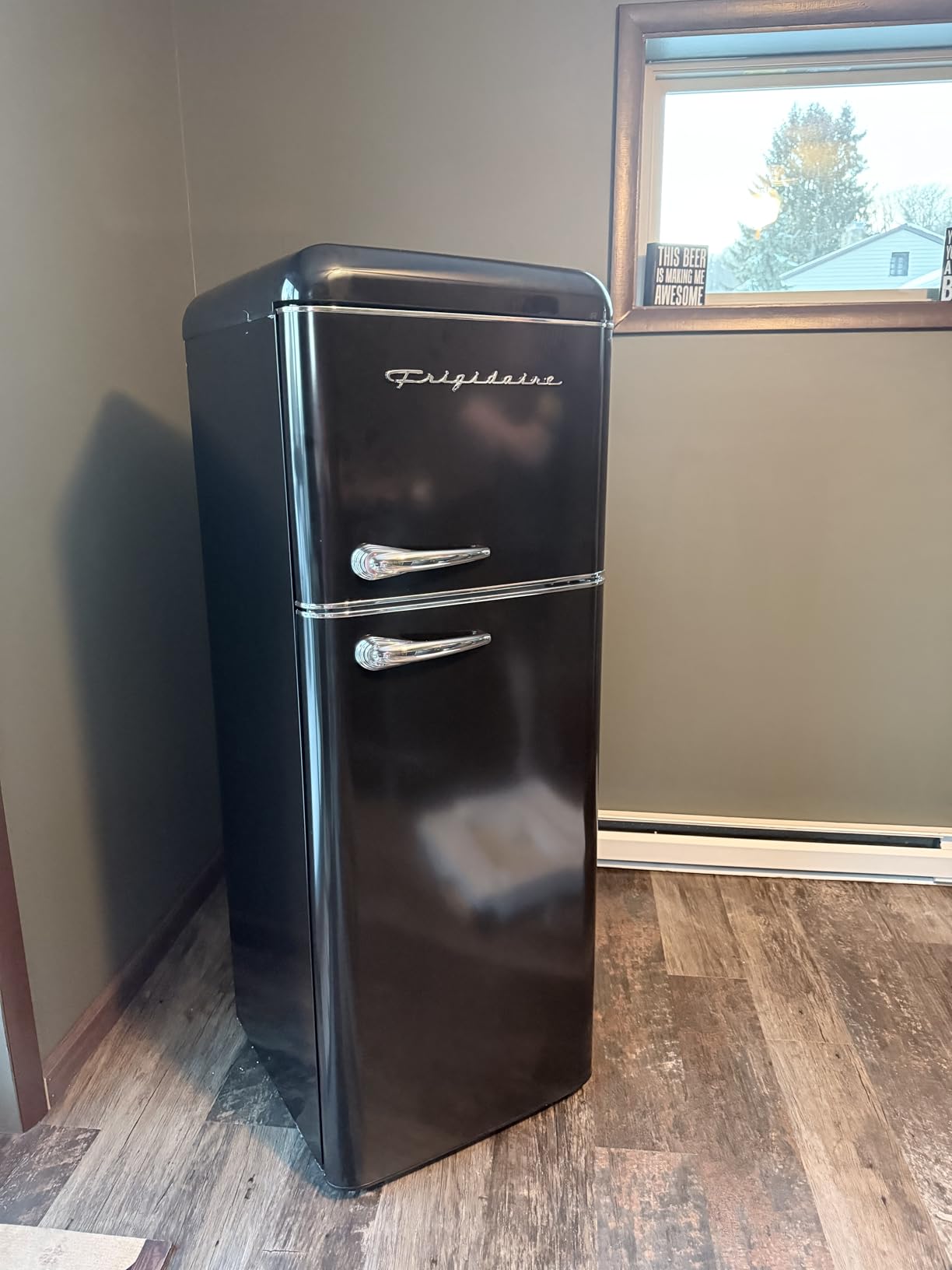 Frigidaire EFR756, 2 Door Apartment Size RETRO Refrigerator with Top Freezer, Chrome Handles, 7.5 cu ft customer photo 1