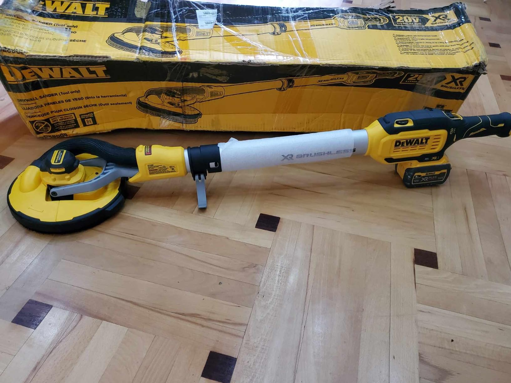 DEWALT 20V MAX Cordless Drywall Sander, Tool Only (DCE800B) customer photo 2
