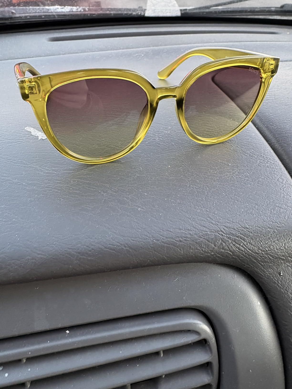 SOJOS Trendy Cat Eye Round Polarized Sunglasses for Women Fashion UV Protection Sunnies Sunglasses SJ2175 customer photo 2