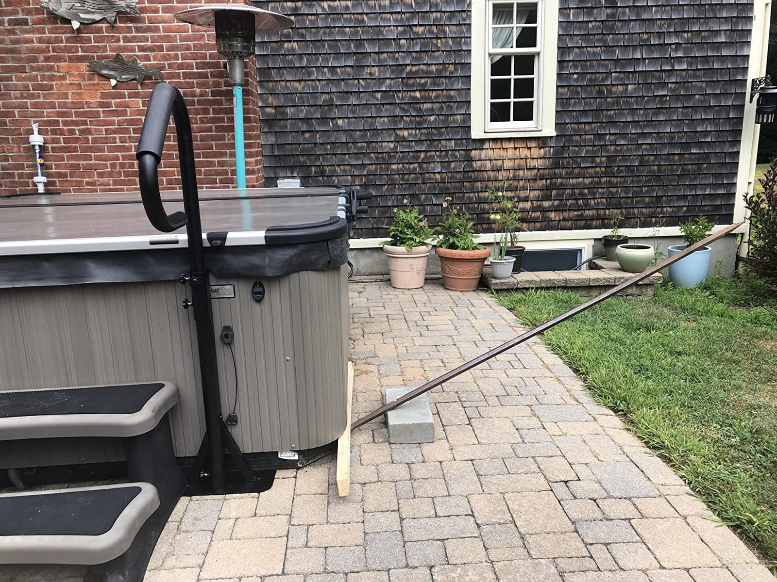 VEVOR Hot Tub Handrail, 360° Rotatable Spa Rail, 35-57 in Adjustable Height customer photo 2