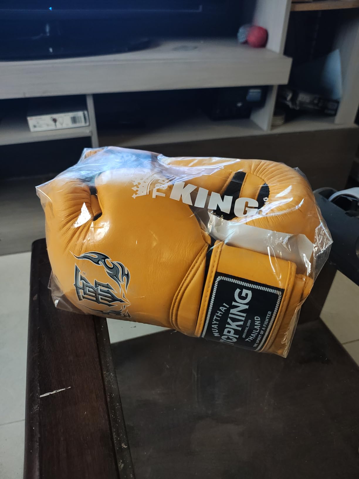 Top King Super Air Breathable Leather Gloves Muay Thai Boxing Gloves for Training or Sparring - 8oz, 10oz, 12oz, 14oz, 16oz customer photo 2