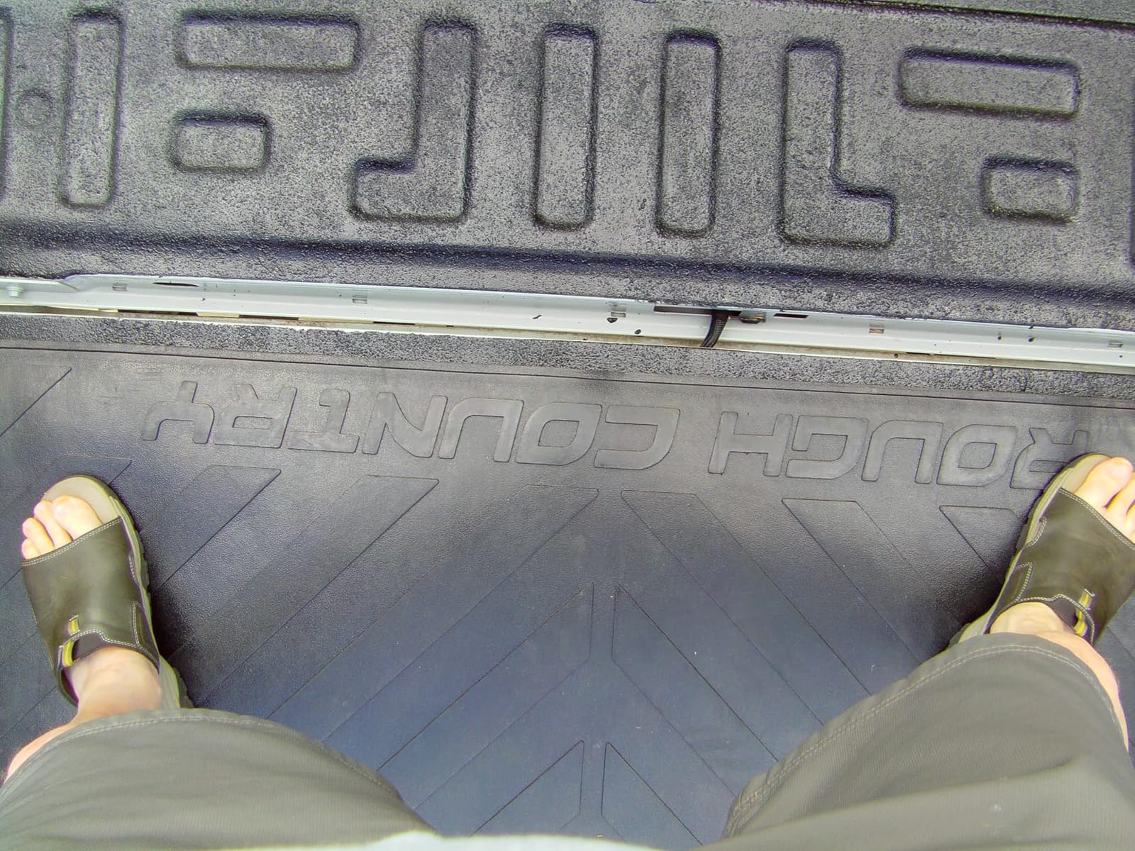 Rough Country Rubber Bed Mat for 2015-2022 Ford F-150 | 5.5 FT Bed - RCM671 , Black customer photo 1