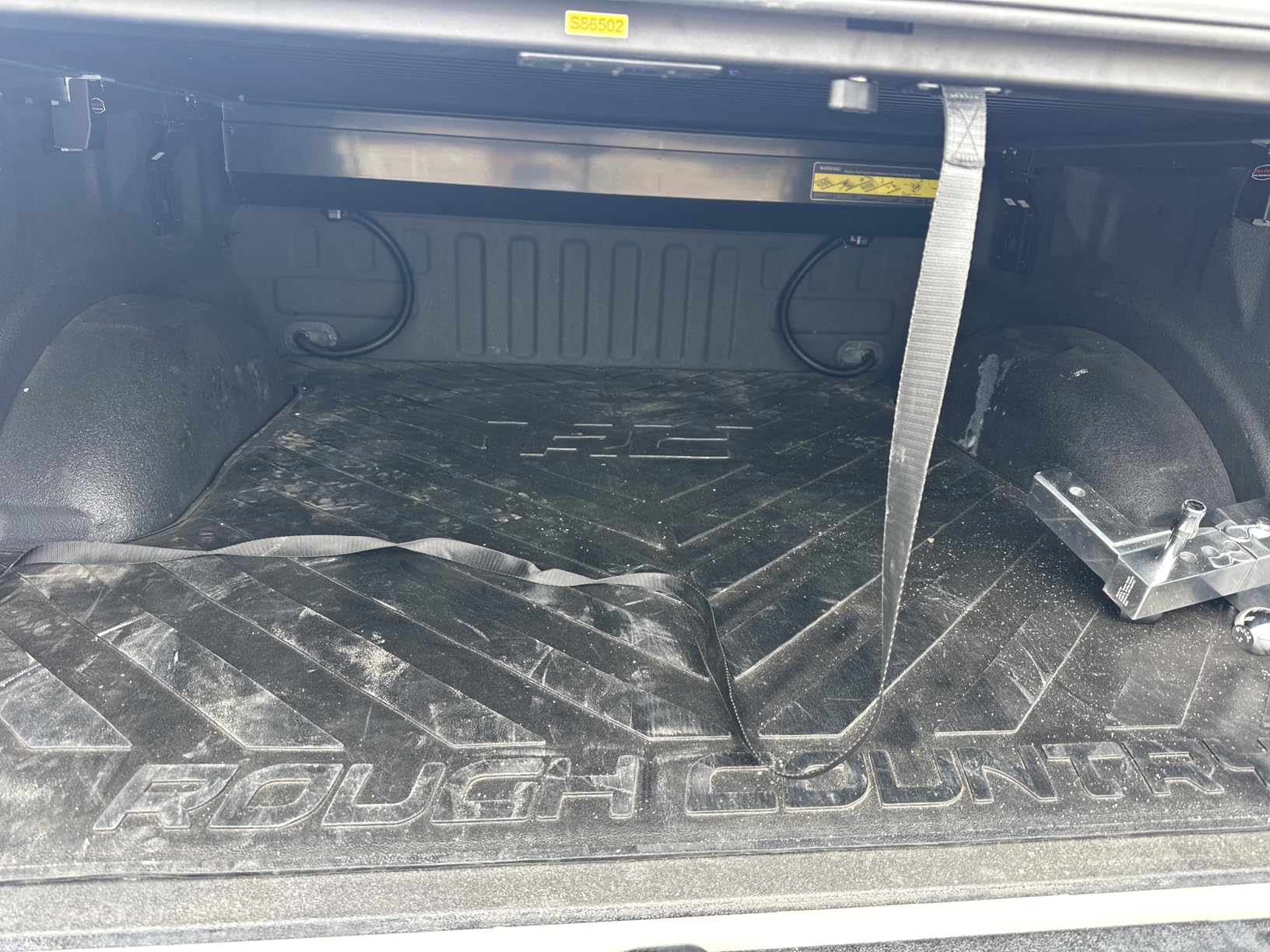 Rough Country Rubber Bed Mat for 2015-2022 Ford F-150 | 5.5 FT Bed - RCM671 , Black customer photo 2