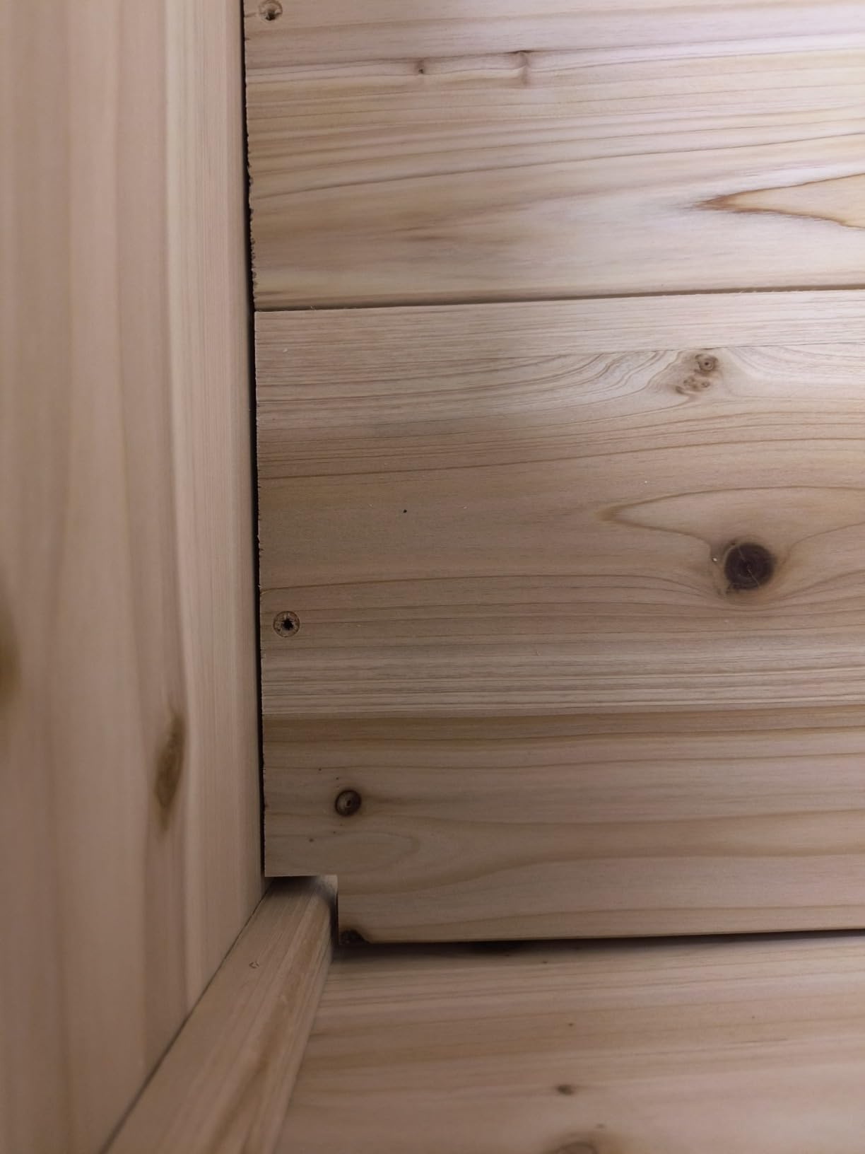 MIXC 331lb Capacity Sturdy Wooden Raised Garden Bed Outdoors with Legs customer photo 2