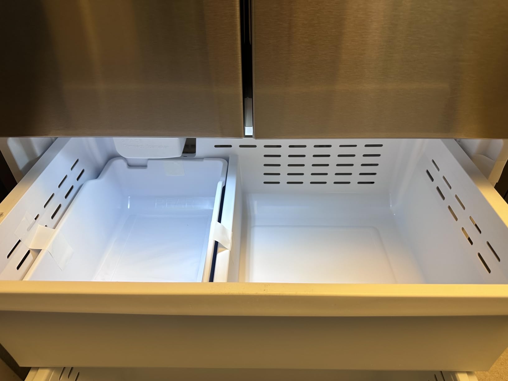 Samsung 17.5 cu. ft. Smart Counter Depth 3-Door French Door Refrigerator, Stainless Steel, RF18A5101SR/AA customer photo 1
