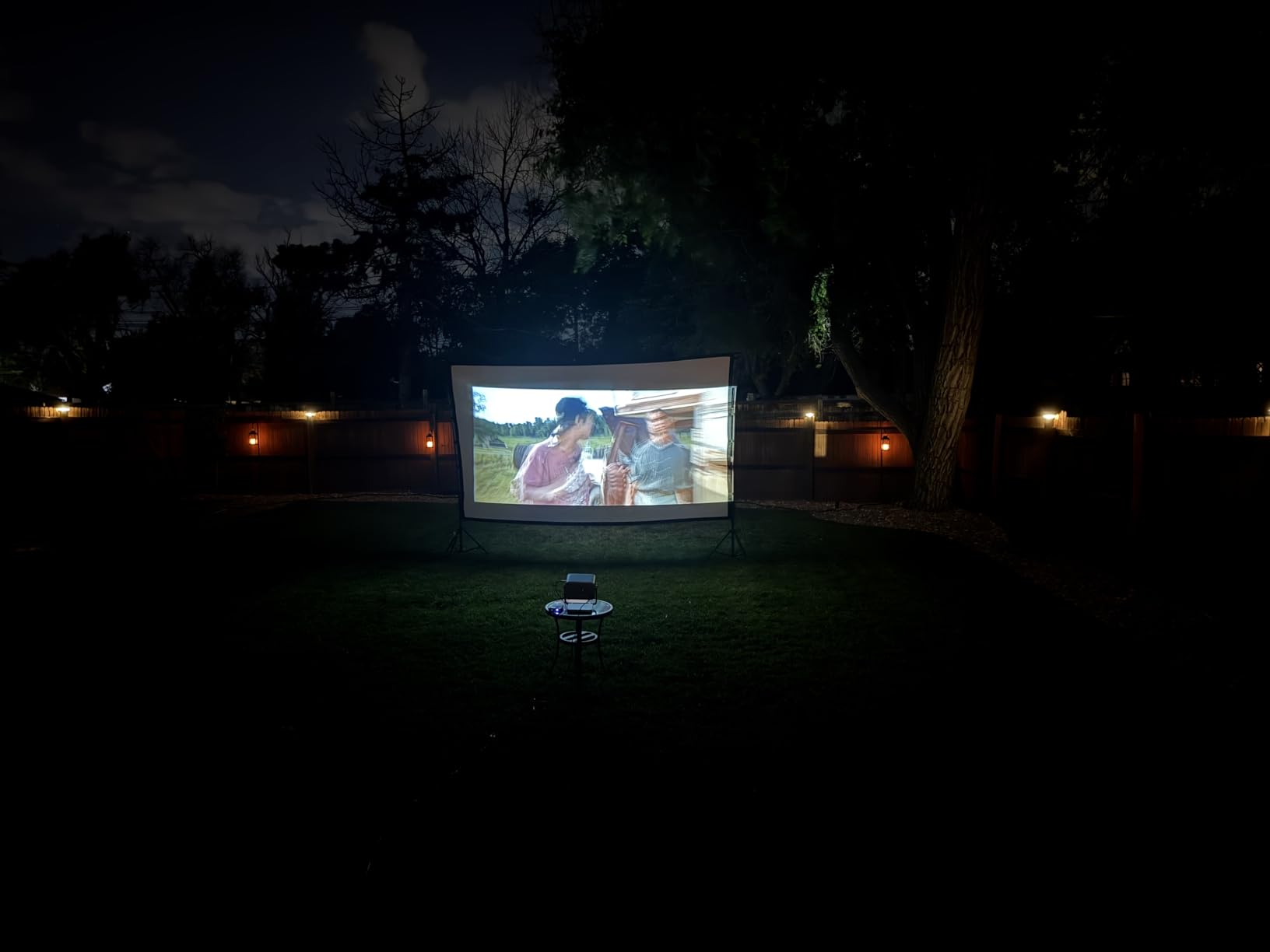 100 Inch Outdoor Projector Screen with One-Piece Telescopic Stand, Wrinkle-Resistant 4K HD Movie Screen for Backyard, Camping and Indoor Home Theater (Fits Long Throw Projectors) customer photo 1