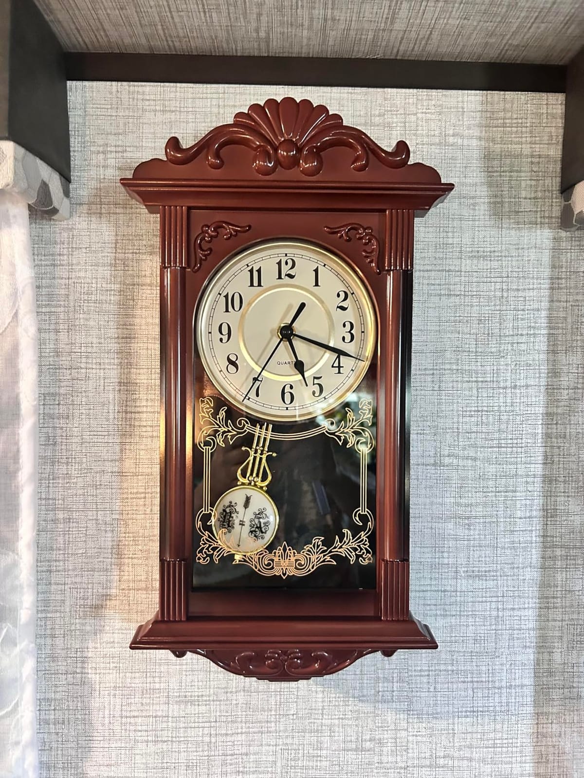 Clockswise Vintage Grandfather-Style Wall Clock with Wood-Effect Plastic Pendulum, Battery-Operated - for Home Decor, Living Room, Home Office, Kitchen or Dining Room (Brown) customer photo 1