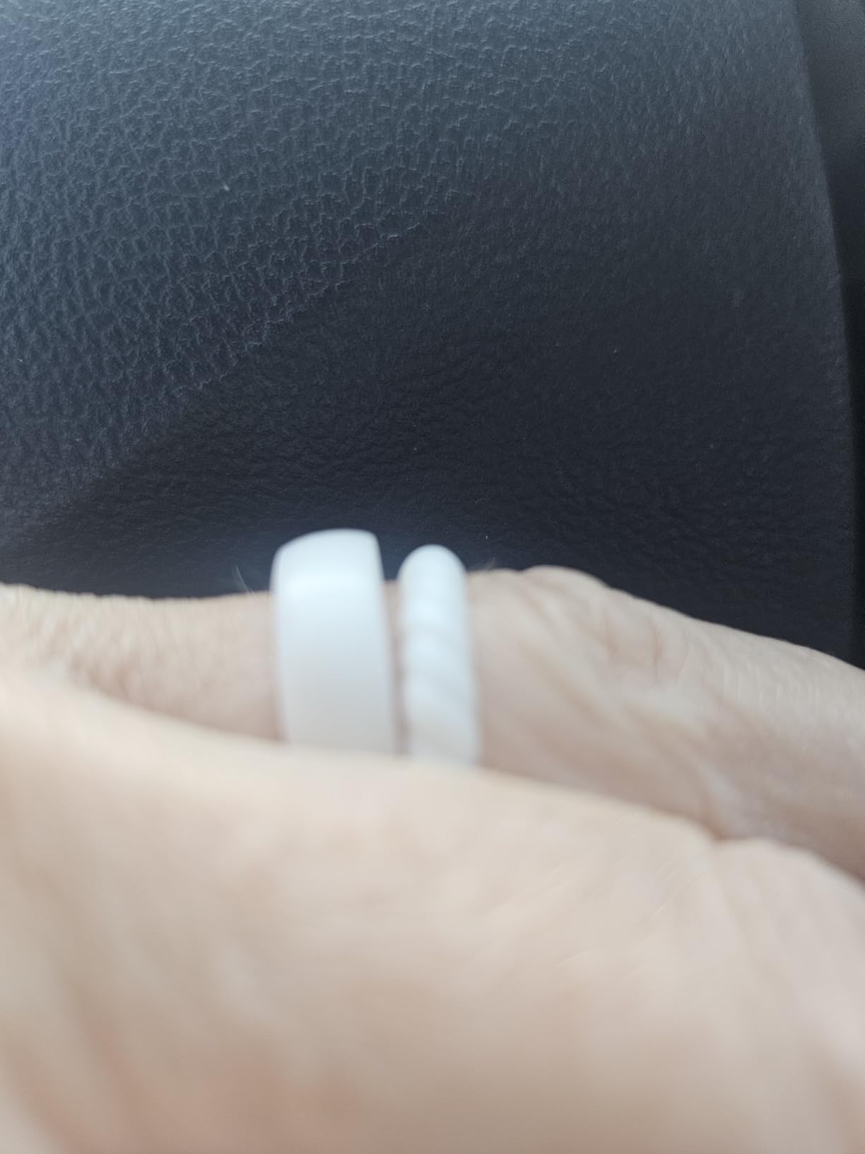Egnaro Women's Stackable Silicone Rings, 2.5/5.5mm Wide 1.8/2mm Thick Bands customer photo 2