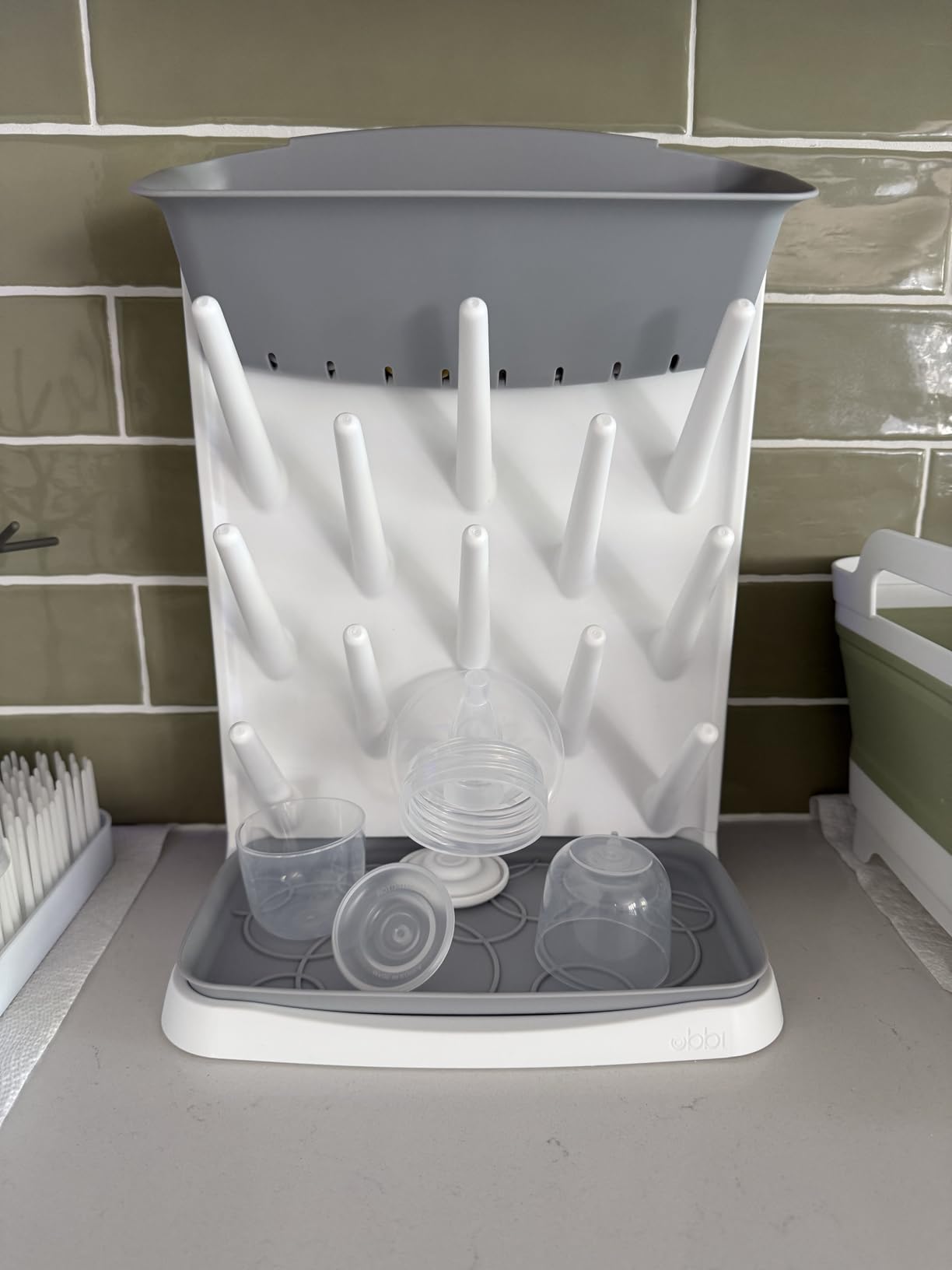 Ubbi Vertical Baby Bottle Drying Rack, Space Saving Countertop Bottle Dryer customer photo 2