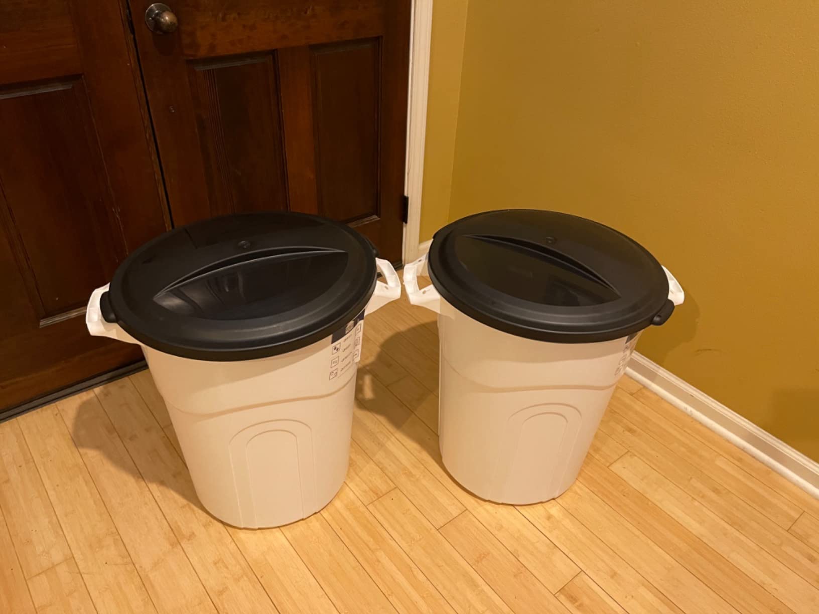 United Solutions 5 Gallon Airtight Pet Food Storage, 2 Pack, White/Black customer photo 2