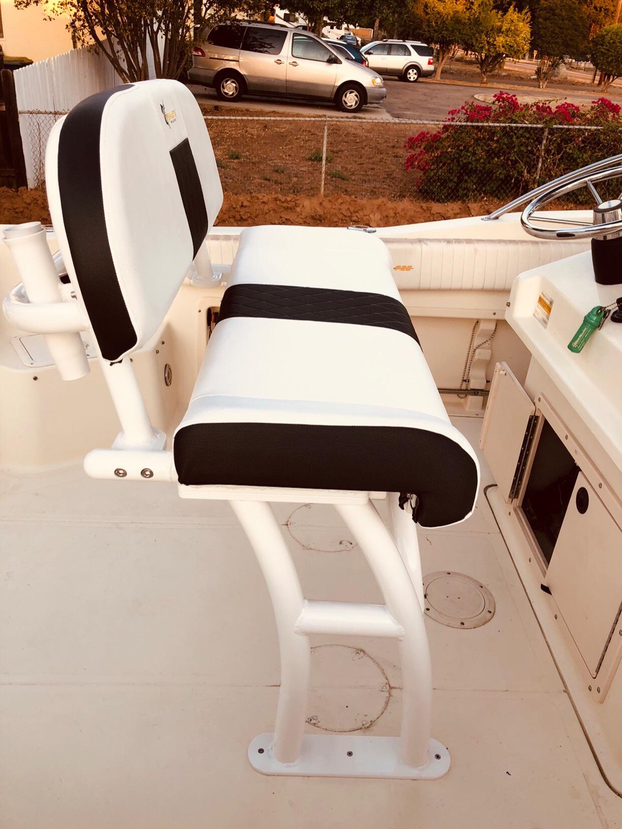Fishmaster Pro Series Leaning Post for Center Console Fishing Boats - Deluxe Backrest, Rod Holders, Flow-Through Foam, Storage Compartment, Foldable Footrest – White Upholstery/Polished Anodized customer photo 1