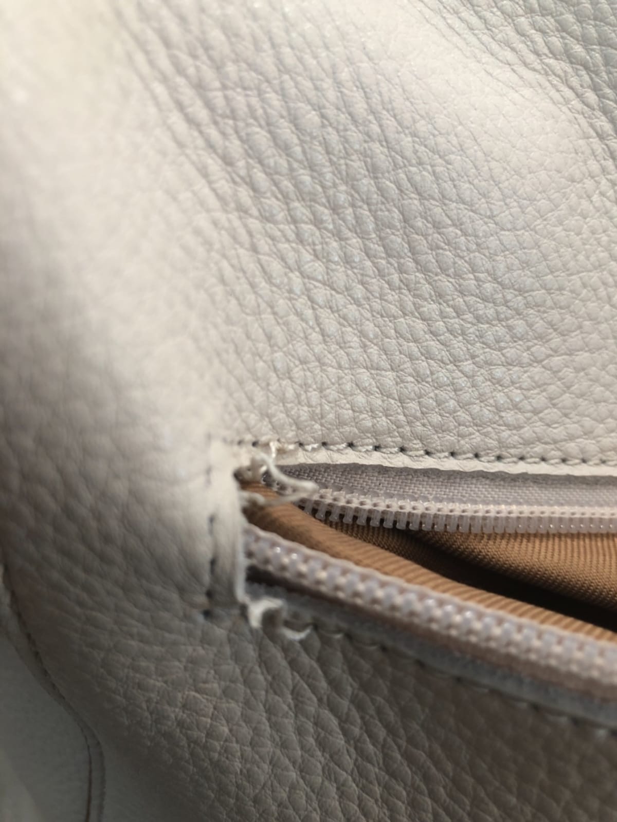 The Sak Alameda Hobo Bag - Premium Large Leather Women's Handbag for Everyday & Travel - Durable Purse With Zipper Pocket customer photo 2