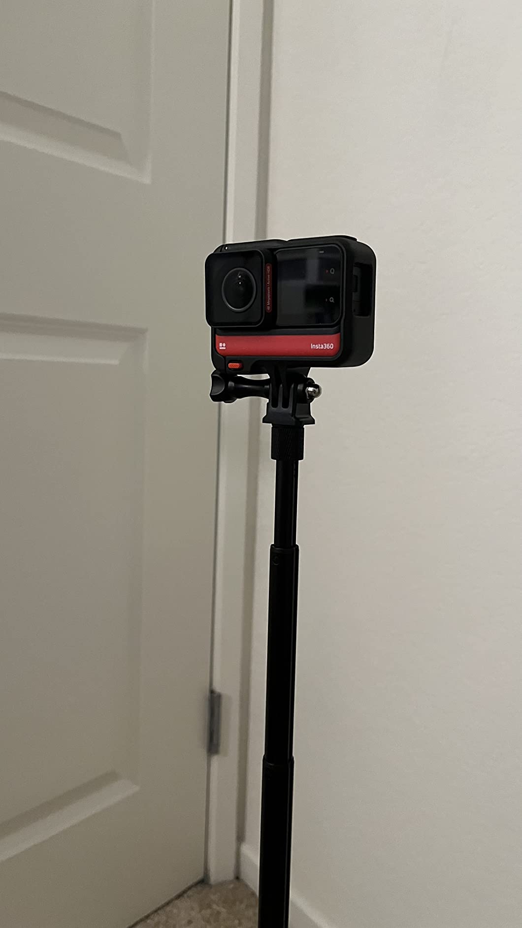 Insta360 ONE RS 4K Edition – Waterproof 4K 60fps Action Camera with FlowSate Stabilization, 48MP Photo, Active HDR, AI Editing customer photo 1