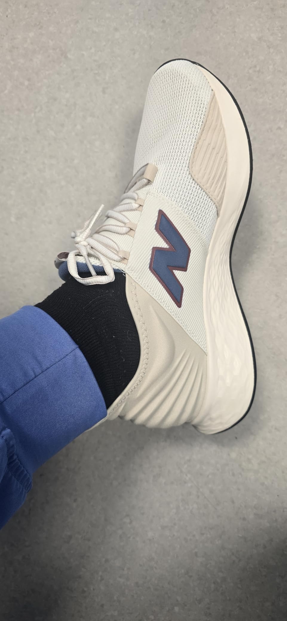 New Balance Men's Fresh Foam Roav Running Shoe customer photo 2