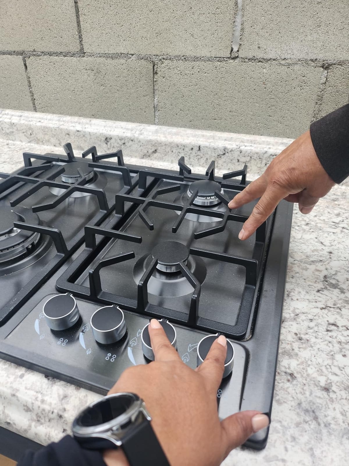 FORIMO Gas Cooktop 22Inch,Built in Gas Cooktop 4 Burners Stainless Steel Stove with NG/LPG Conversion Kit Thermocouple Protection and Easy to Clean customer photo 2
