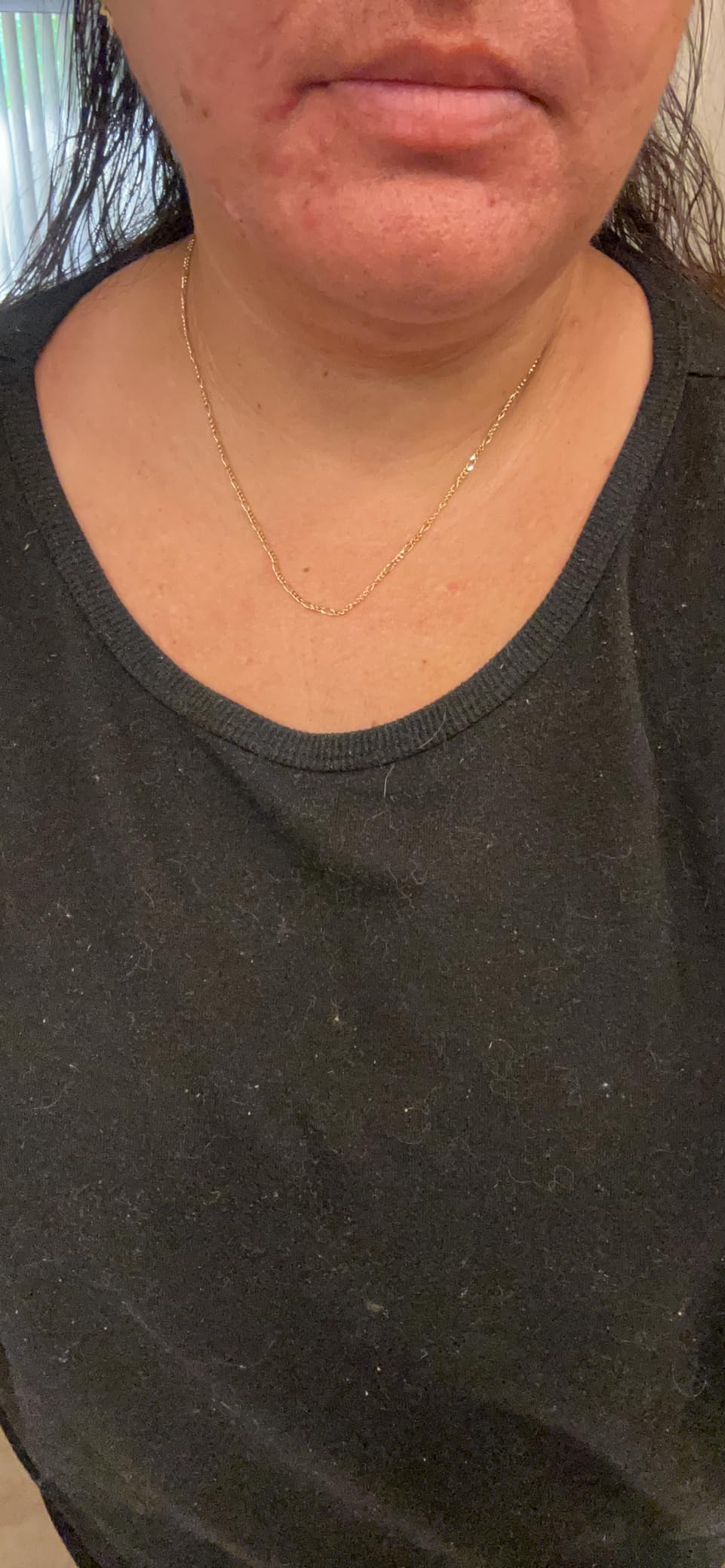 Amazon Essentials 14k Gold or Sterling Silver Plated Figaro Chain Necklace customer photo 1