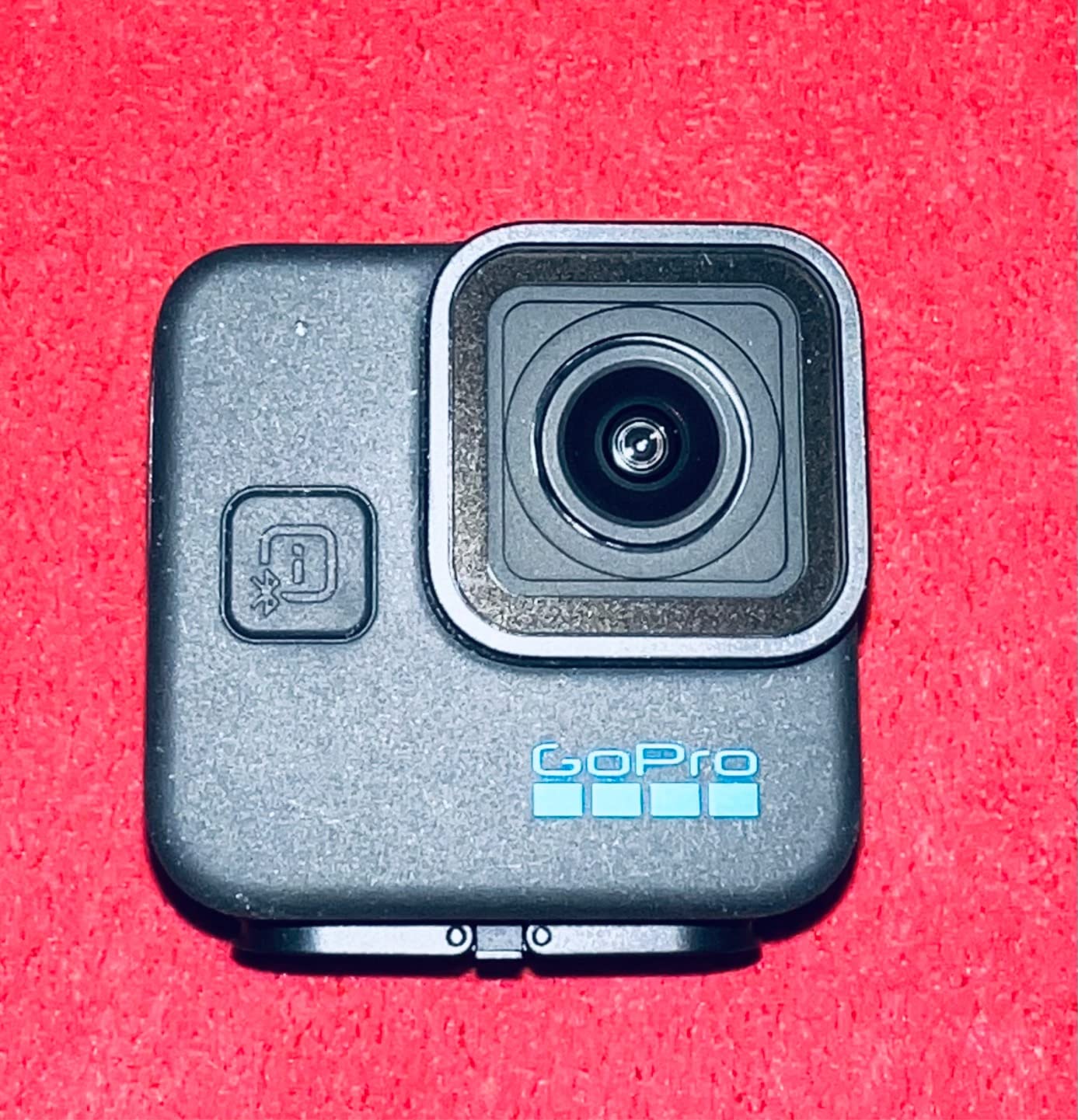 GoPro HERO11 Black Mini - Compact Waterproof Action Camera with 5.3K60 Ultra HD Video, 24.7MP Frame Grabs, 1/1.9