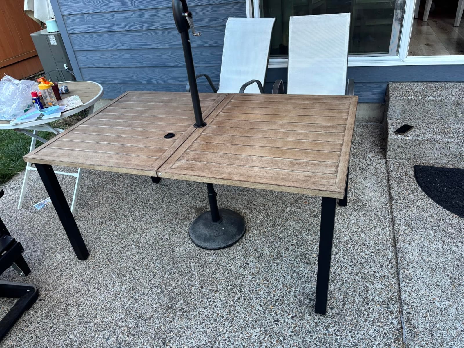 HERA'S HOUSE Outdoor Dining Table for 6, Brown Metal Table w/Umbrella Hole customer photo 2