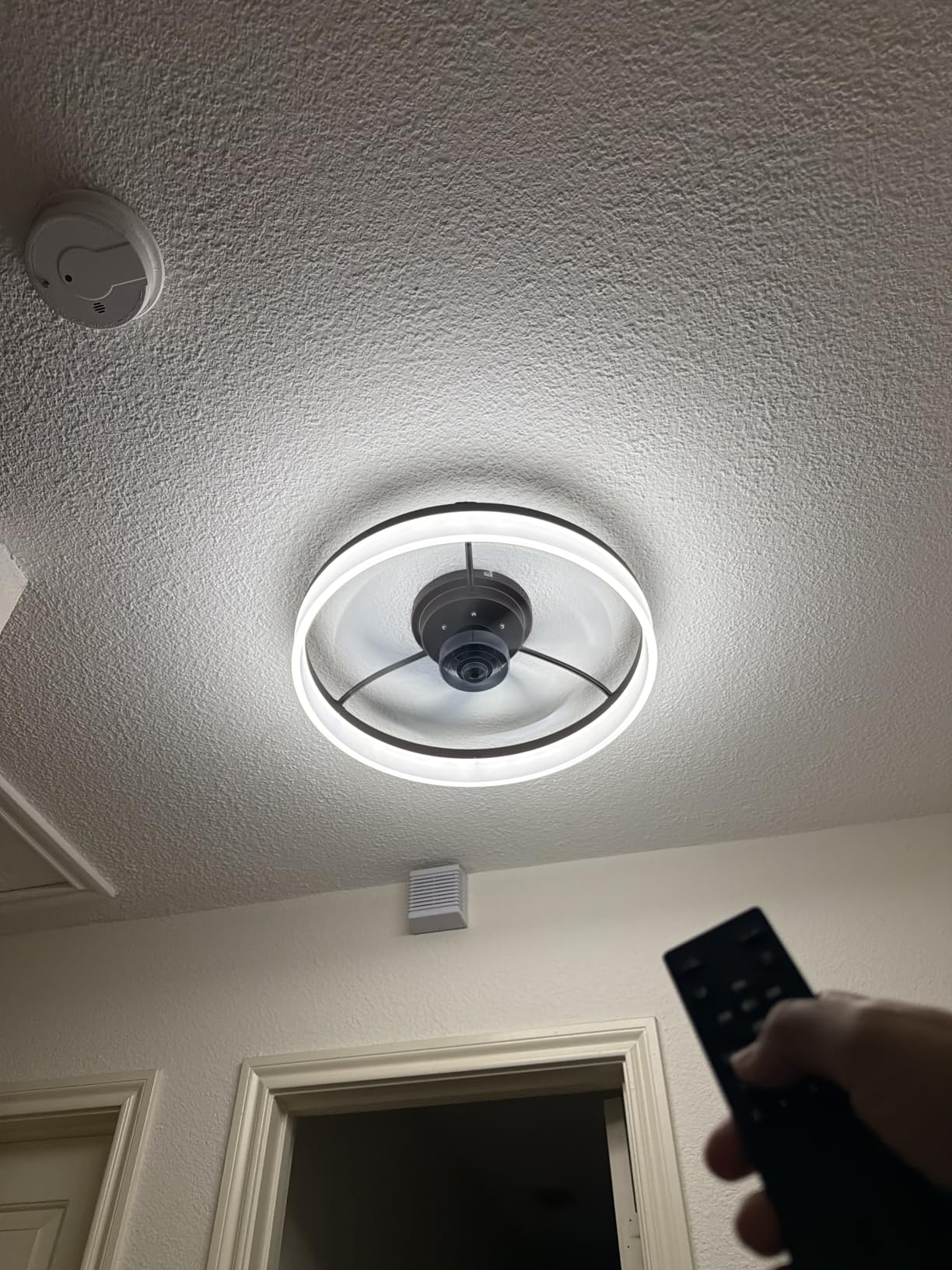 VOLISUN Low Profile Ceiling Fans with Lights and Remote, 19.7in Fandelier Ceiling Fan Flush Mount, 3000K-6500K Smart Bladeless LED Fan Light, White Modern Ceiling Fans with Lights for Bedroom customer photo 2