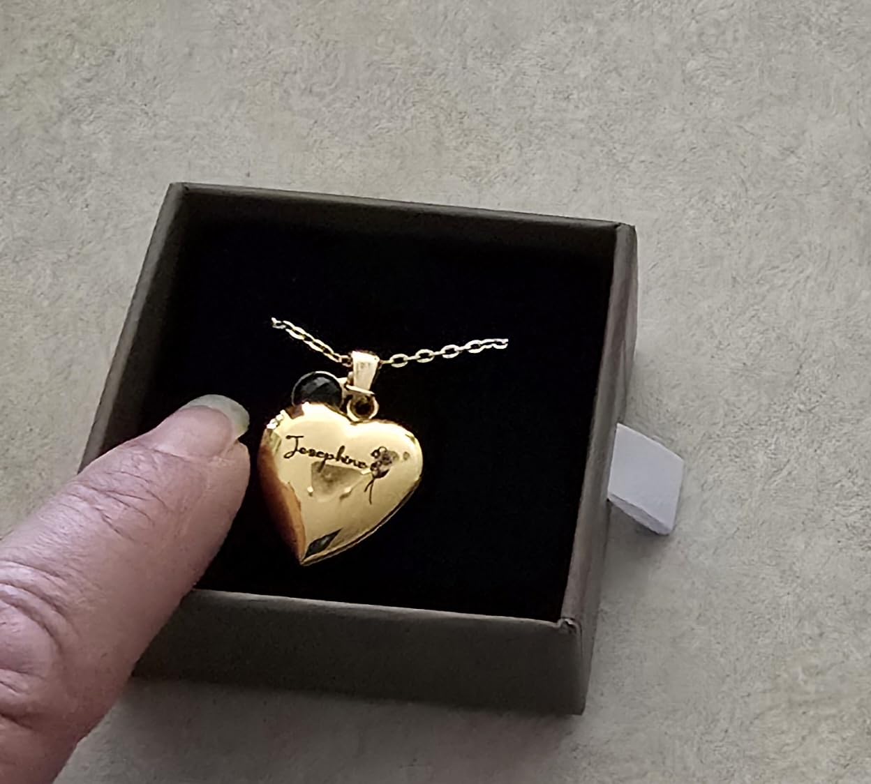 Twenty&Sixty Personalized Heart Locket Necklace for Women, Girl, Kids, Holds Pictures, Birth Flower Personalized & Engraved Picture Locket Necklace Gold/Silver/RoseGold customer photo 1