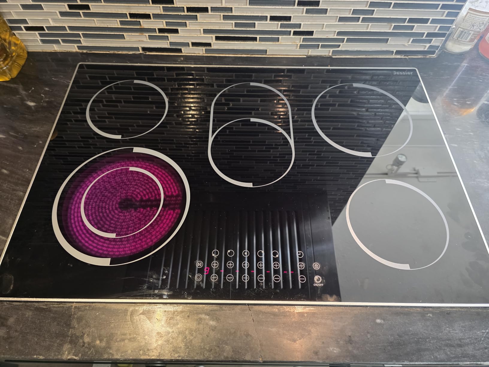 30 Inch Electric Cooktop 5 Burners 8600W High Power, Built-in 240V customer photo 2
