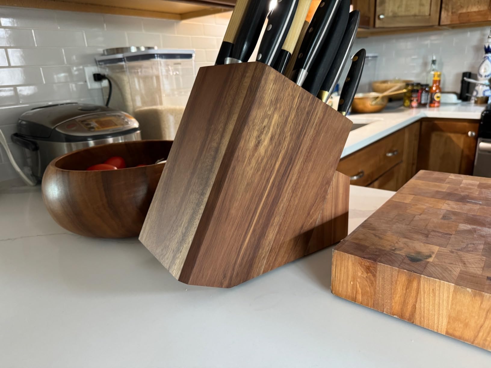 ENOKING 15 Slots Universal Knife Block, Acacia Wood Knife Block without Knives, Knife Holder for Kitchen Counter- Wider Angled Openings for Keeping Knives Sharp customer photo 1