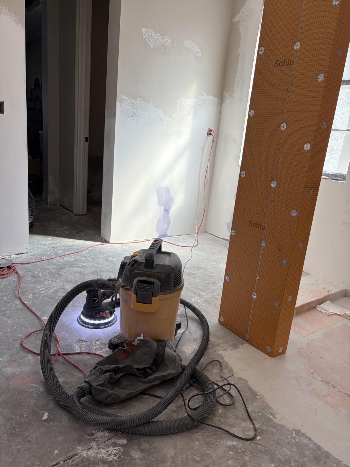 MAXXT Handheld Drywall Sander 810W, Electric Sander for Walls,Rough and fine Sanding, 1500-2800RPM Variable Speed, Upgraded Pad, Adjustable Suction, Self-Dust-Extraction (120, Volts) customer photo 1