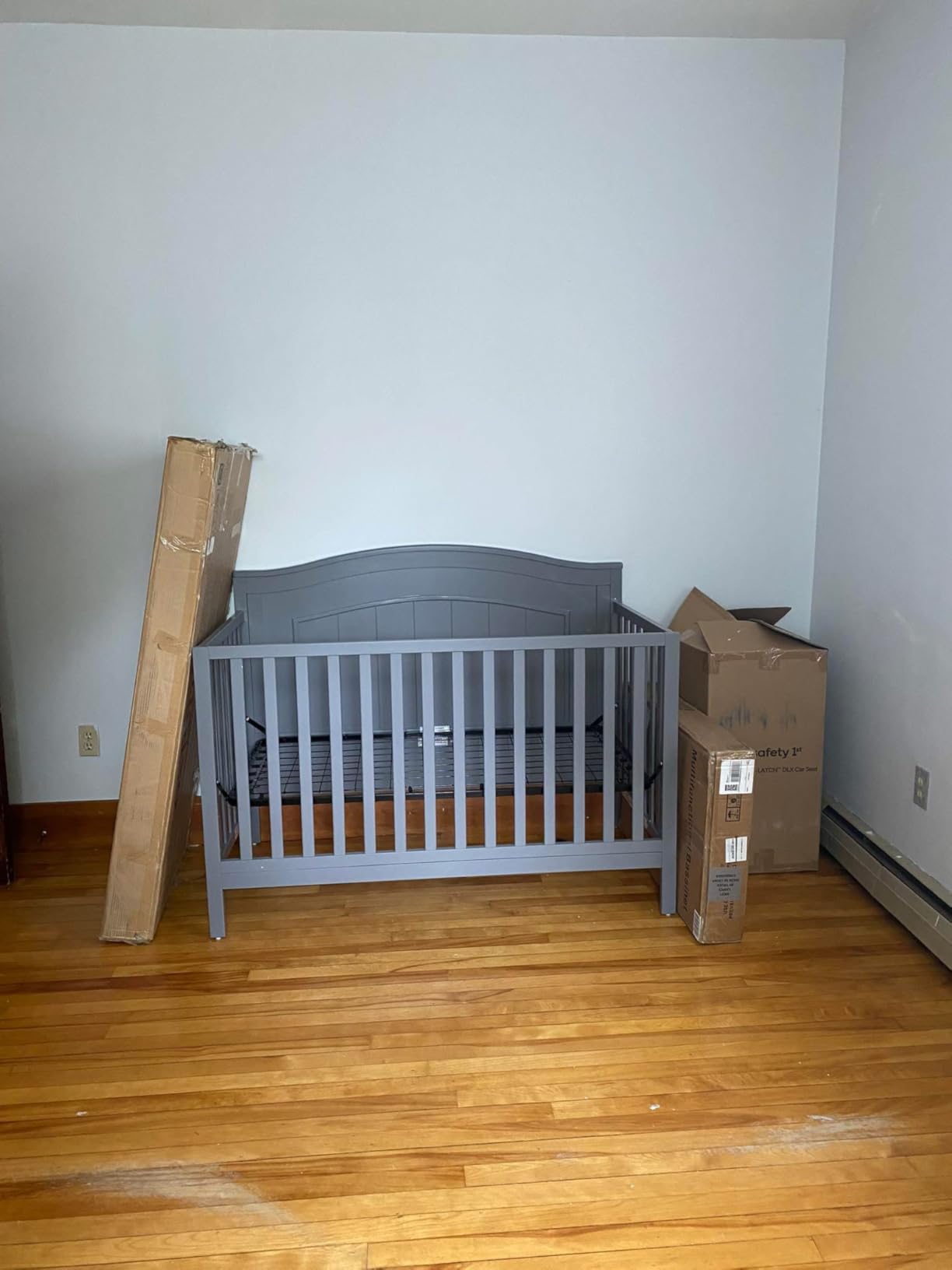 Oxford Baby Nolan 4-in-1 Convertible Crib, Dove Gray, GreenGuard Gold Certified customer photo 1