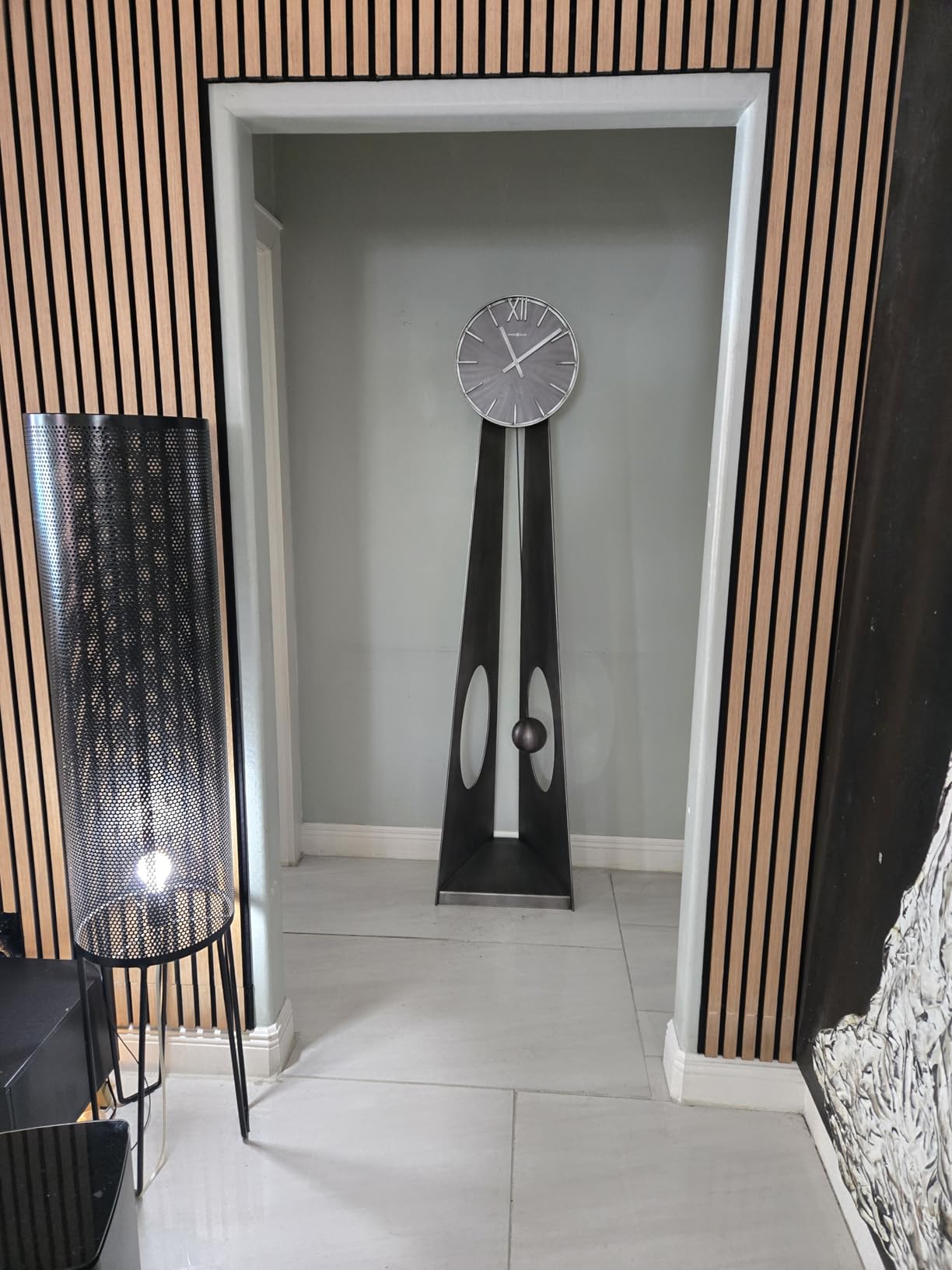 Howard Miller Smith Floor Clock II 549-118 – Aged Silver Finish Machined Metal Frame, Vertical Home Décor, Charcoal Black Finish Ball Pendulum, Quartz Movement customer photo 1