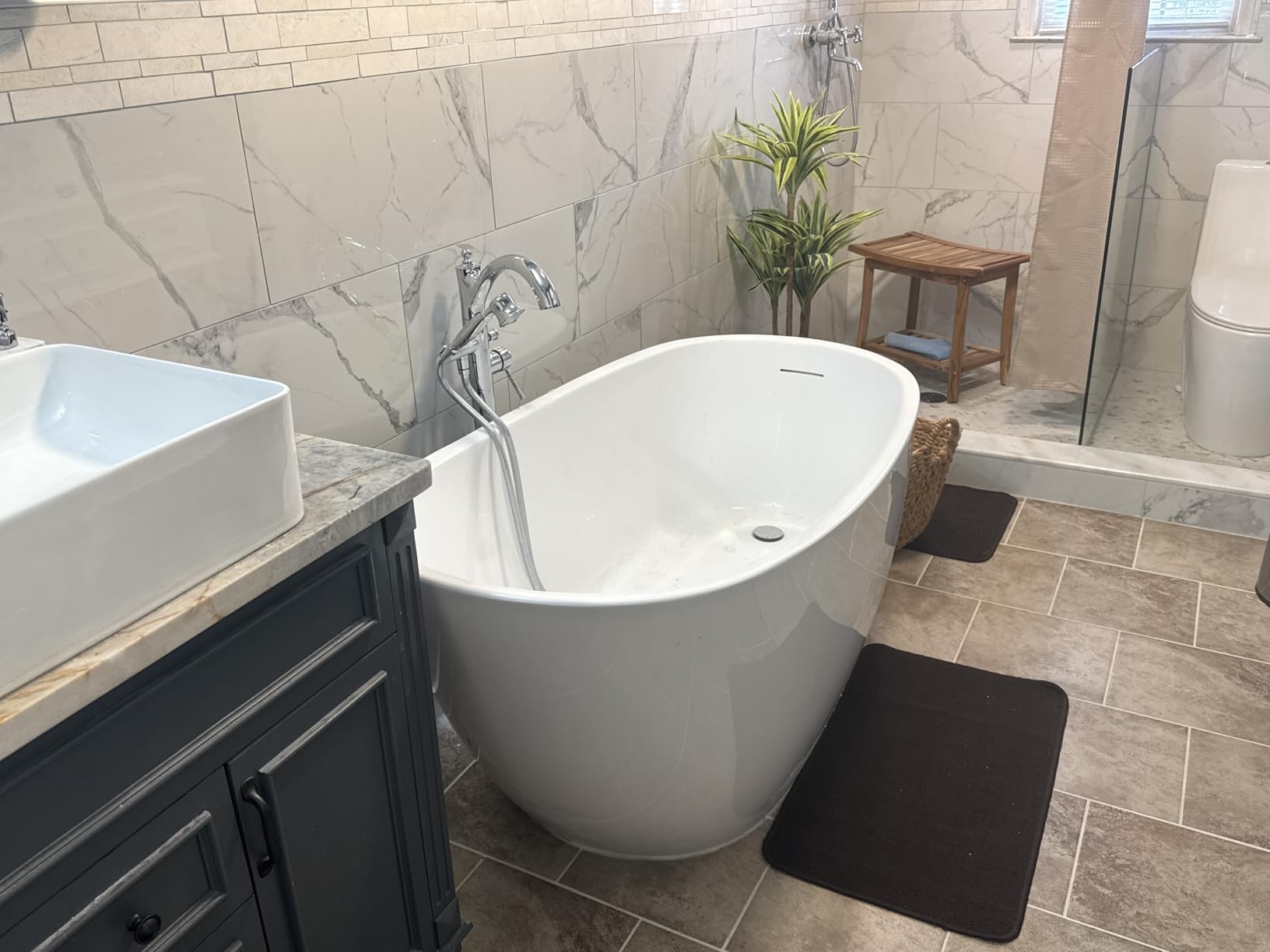 61 in. x 31 in.Classic Oval Acrylic Free Standing Tub, Heavy Duty Deep Soaking Tub, Bathroom Stand Alone Tub, Freestanding Bathtub SY1255 (Glossy White) customer photo 2
