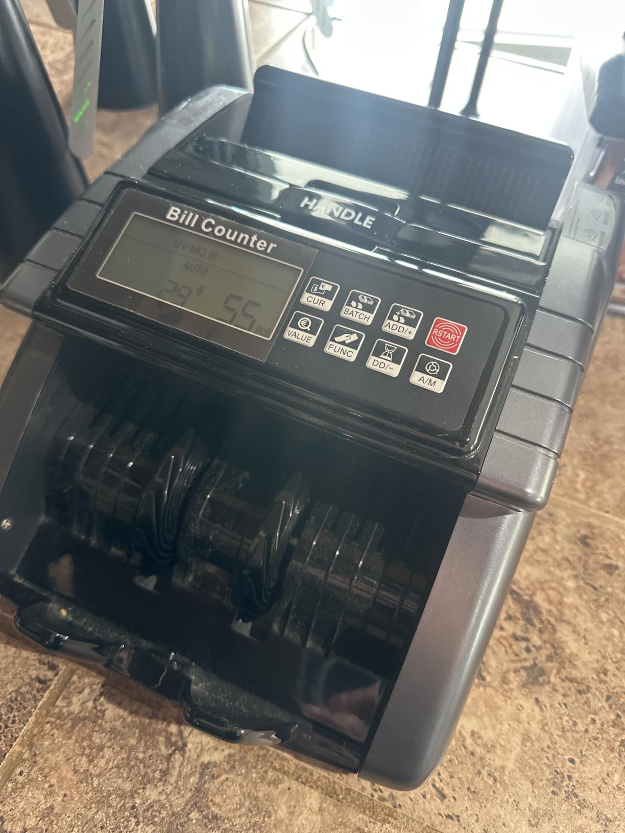 LOLARAN AL1000 Money Counter Machine with Value Counting for USD & EUR, UV/MG/IR/DD/DBL/HLF/CHN Counterfeit Detection, LCD Display, Count/ADD/Batch/AUTO/Manual Modes, 1,300 Notes/Min customer photo 1