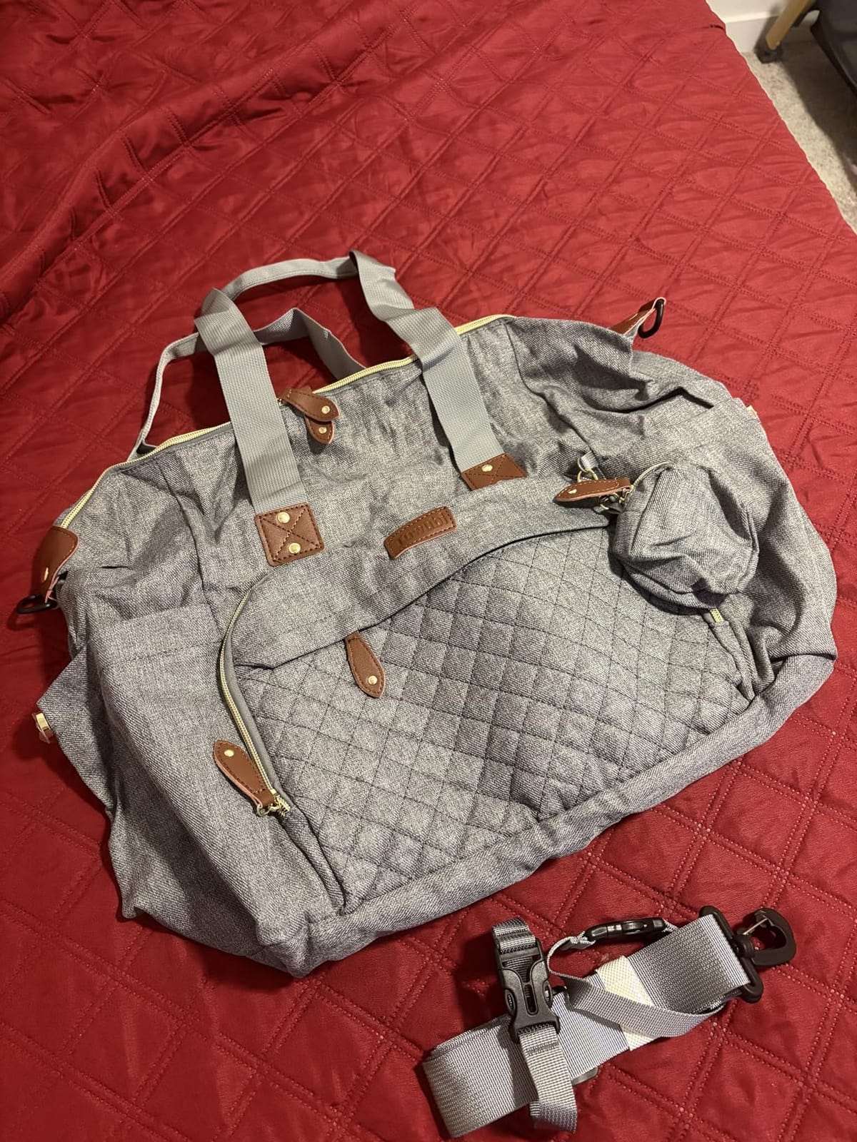 Tuwubi Diaper Bag Tote,Baby Diaper Bag with Pacifier Case customer photo 2