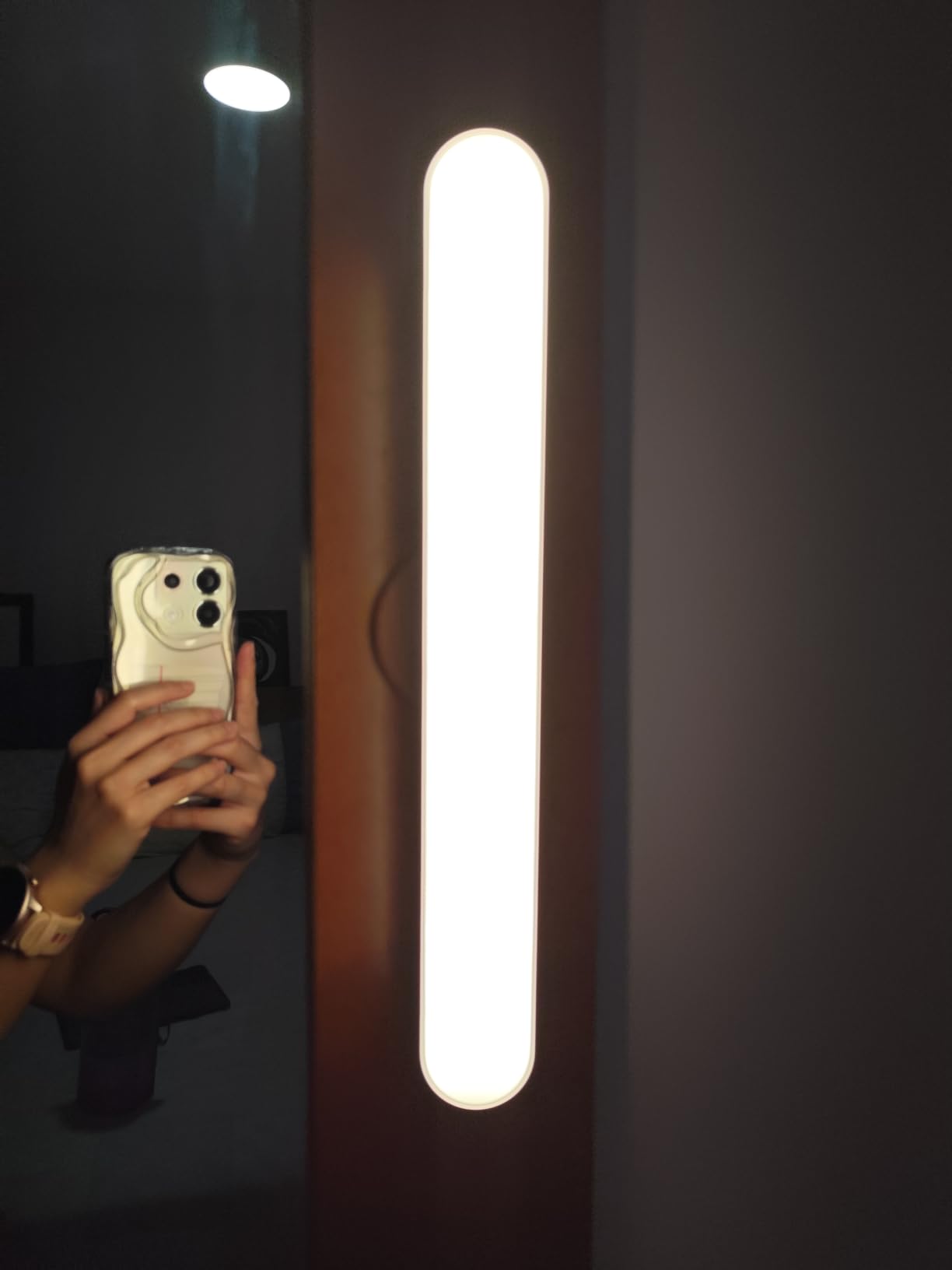Benreom Rechargeable Vanity Lights for Mirror, Wireless LED Stick On Light customer photo 2